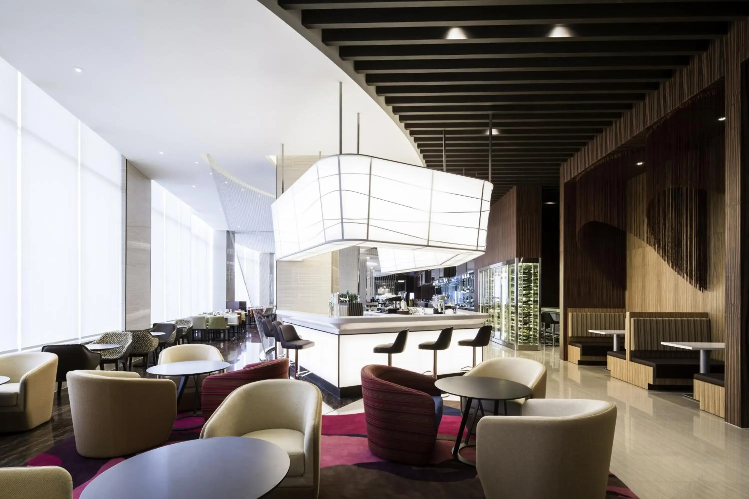 Lounge or bar, Lounge/Bar in Novotel Ambassador Suwon Hotel