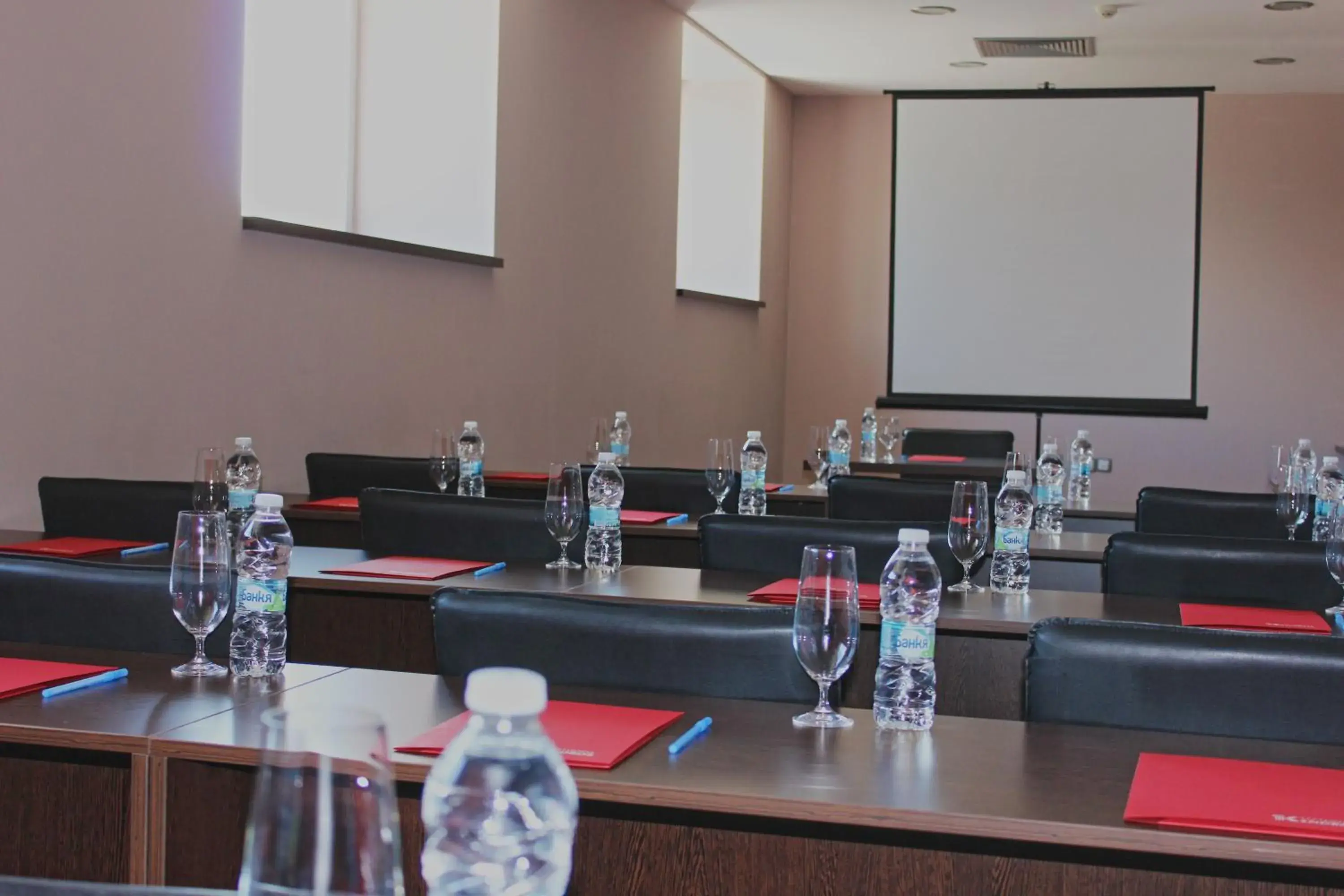 Business facilities in Kendros Hotel