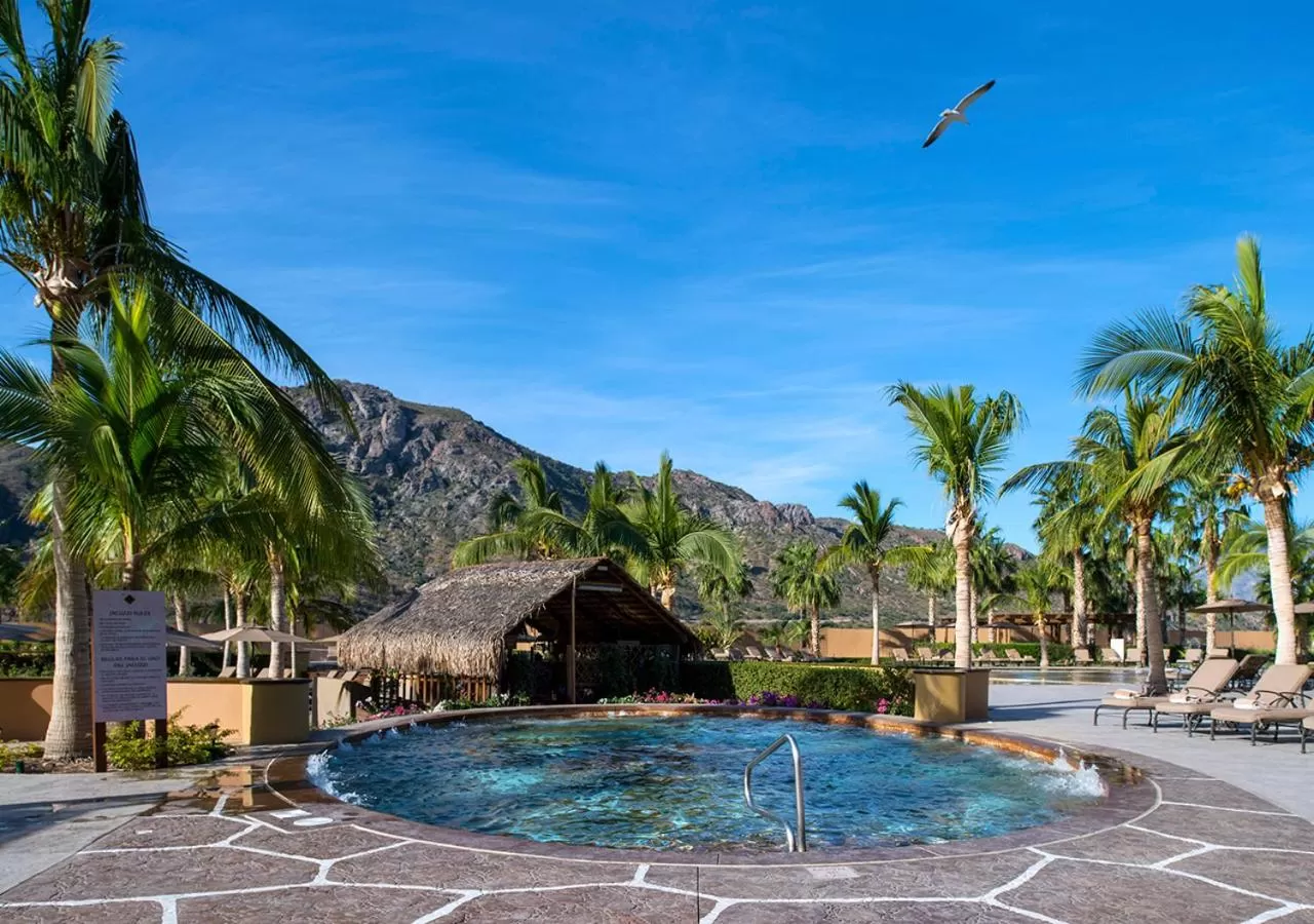 Swimming pool in Villa del Palmar at the Islands of Loreto