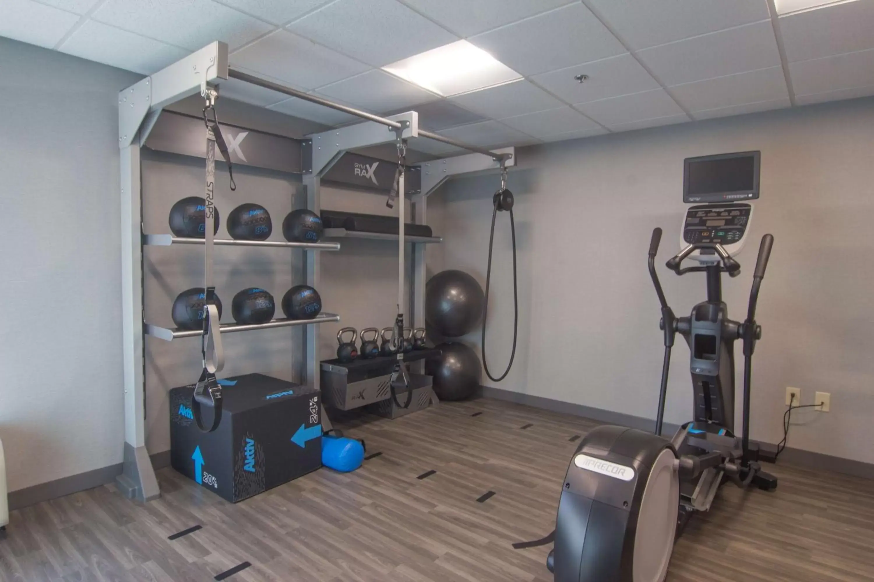 Fitness centre/facilities in Hampton Inn Medina Fitness centre/facilities in Hampton Inn Medina