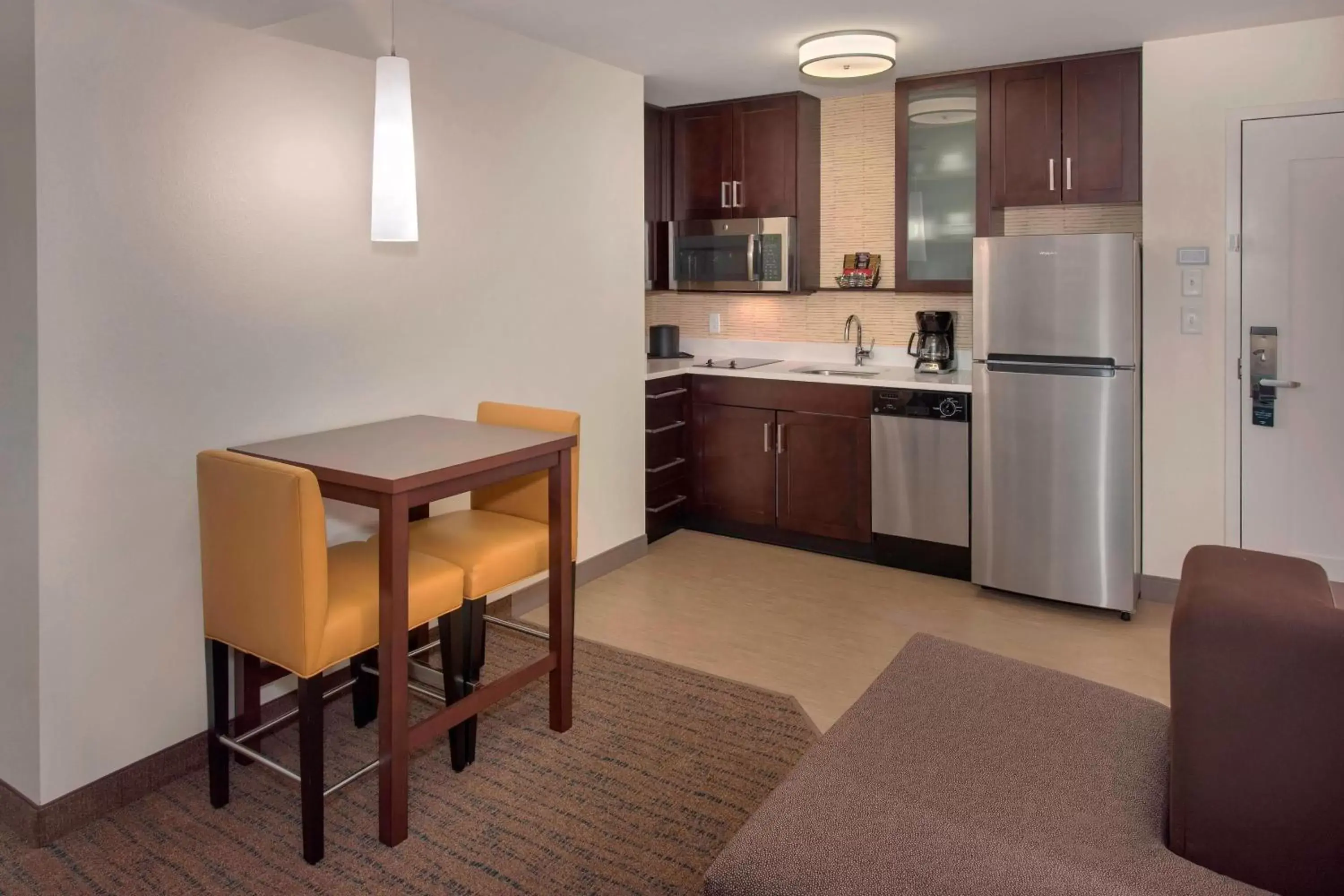 Kitchen or kitchenette, Kitchen/Kitchenette in Residence Inn by Marriott Boston Bridgewater