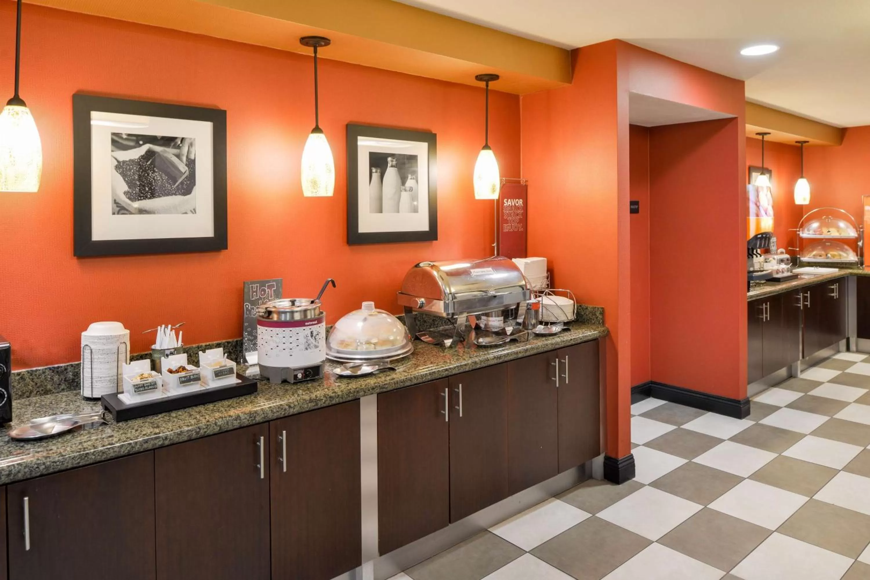 Breakfast in Hampton Inn & Suites San Francisco-Burlingame-Airport South