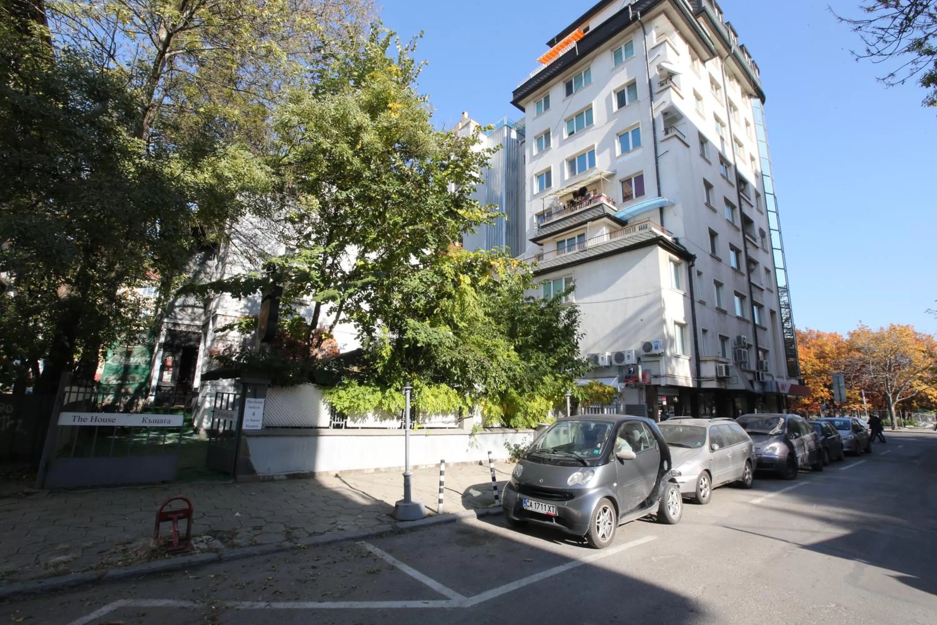 Property building in Hotel & Restaurant The House