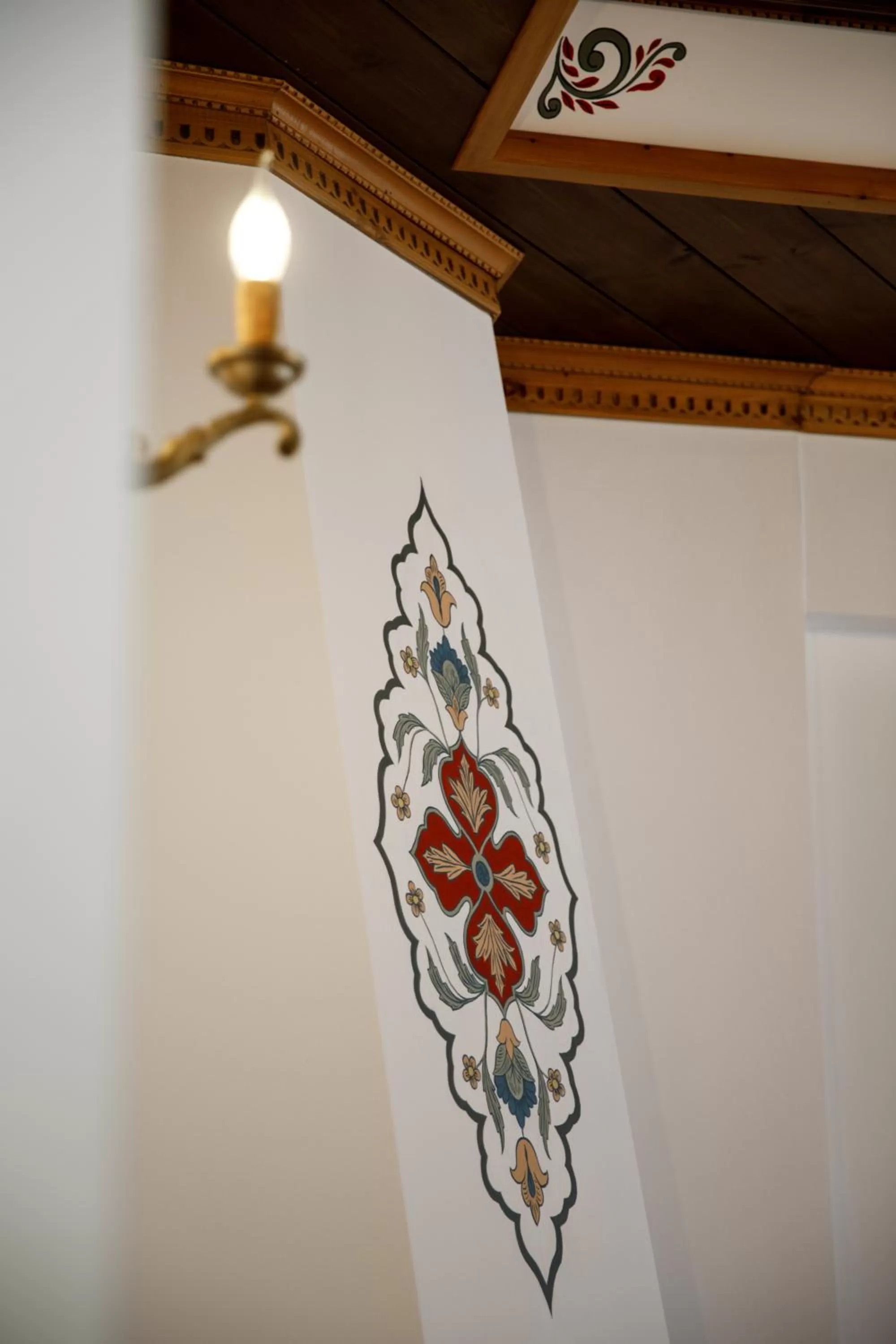 Decorative detail in Rose Garden Hotel