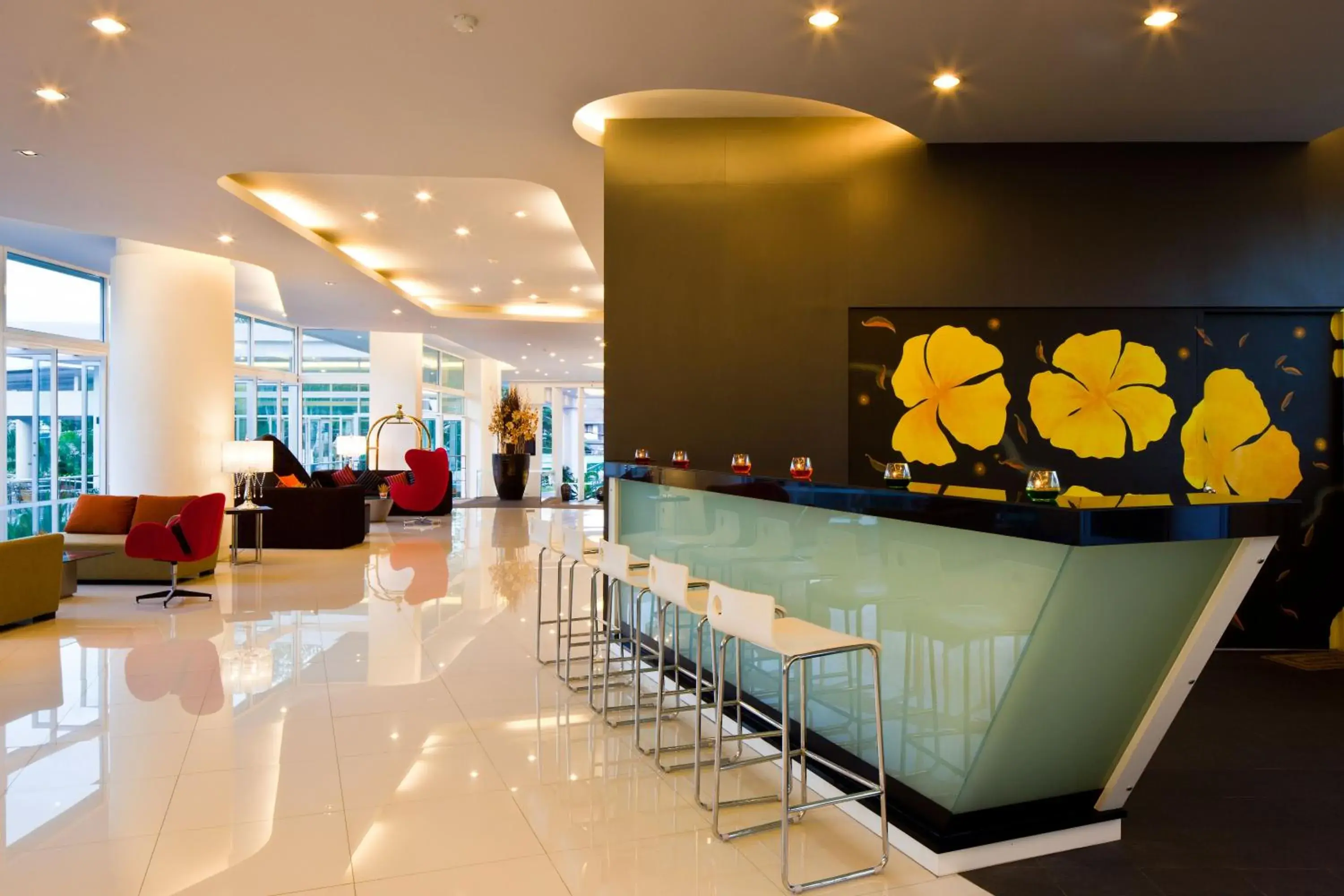 Lobby or reception, Lounge/Bar in Hotel J Pattaya