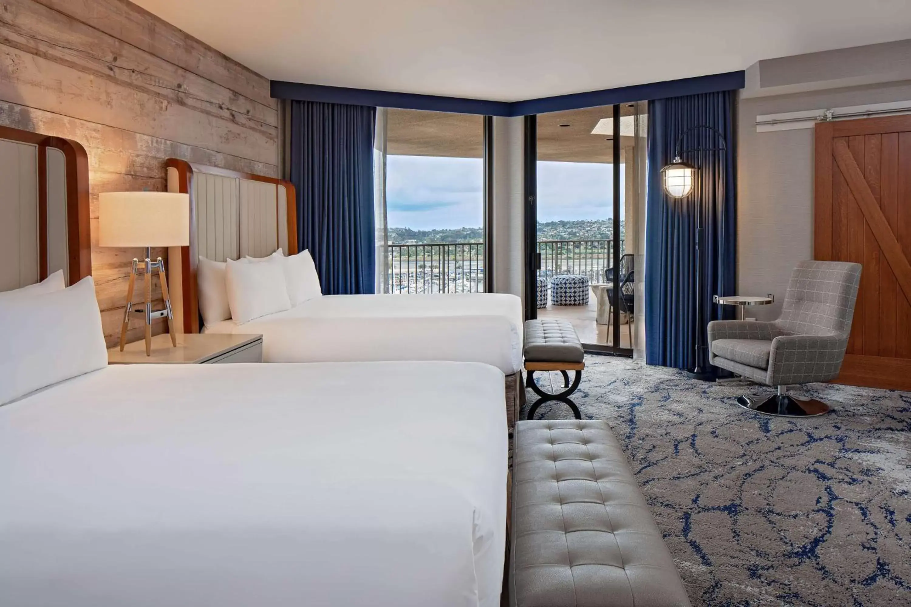 Bedroom in Hyatt Regency Mission Bay Spa and Marina