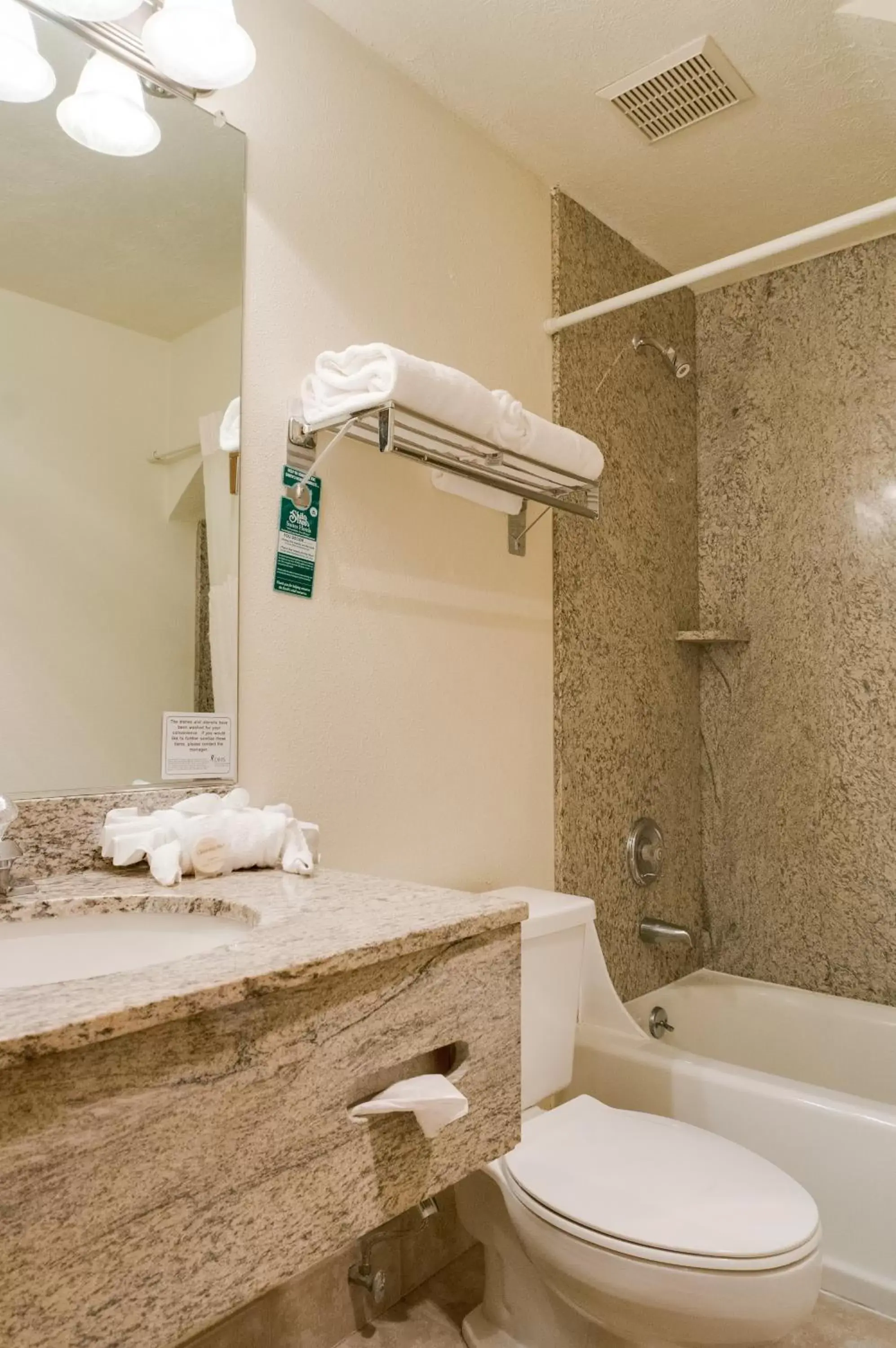 Bathroom in Shilo Inn Suites Seaside Oceanfront