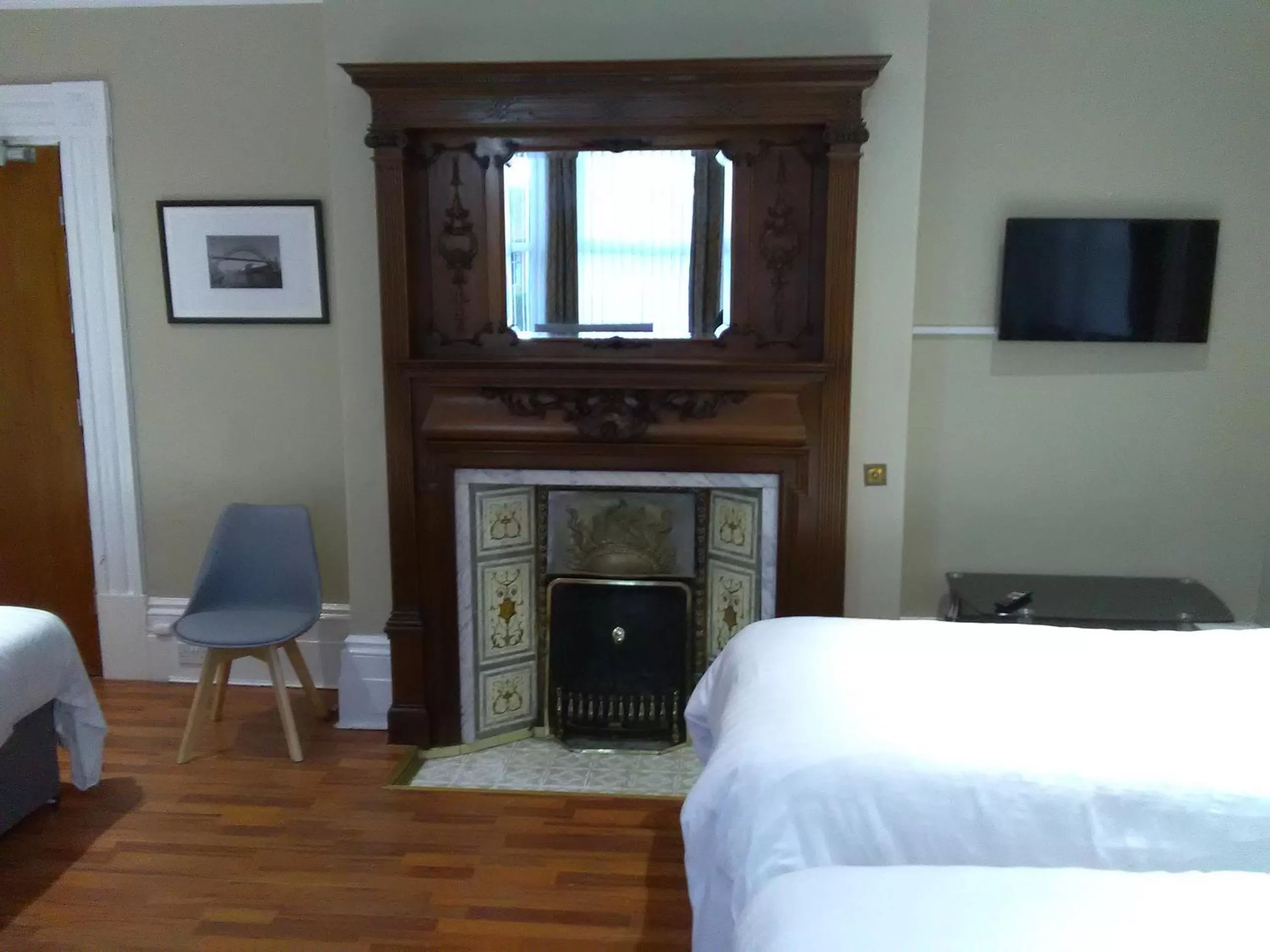 Bed in Clifton Hotel & Bar Newcastle