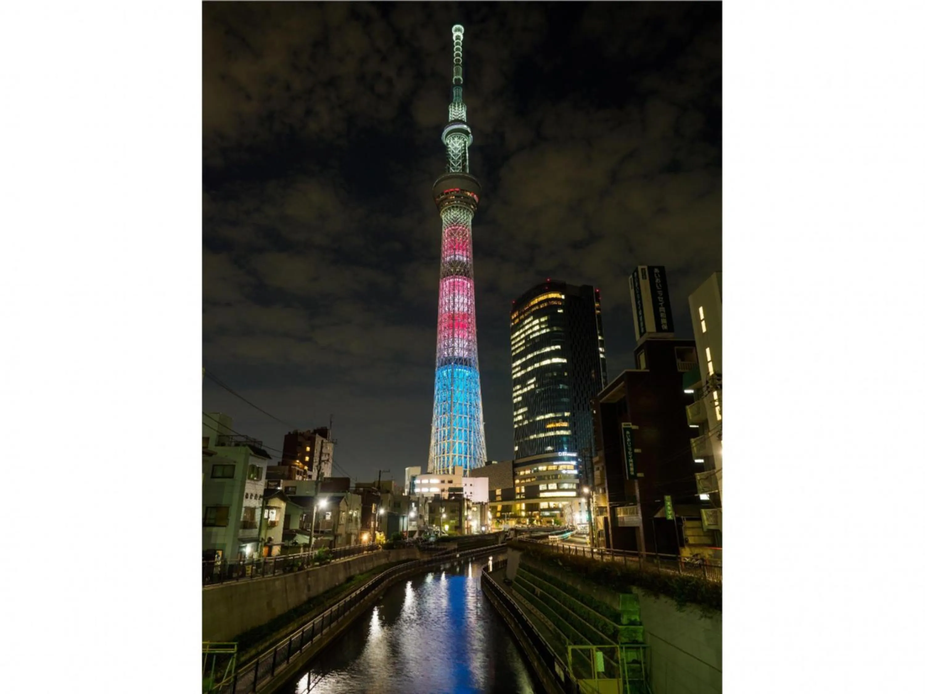 Nearby landmark in KOKO HOTEL Shimbashi Onarimon - formerly Hotel Wing International Shimbashi Onarimon