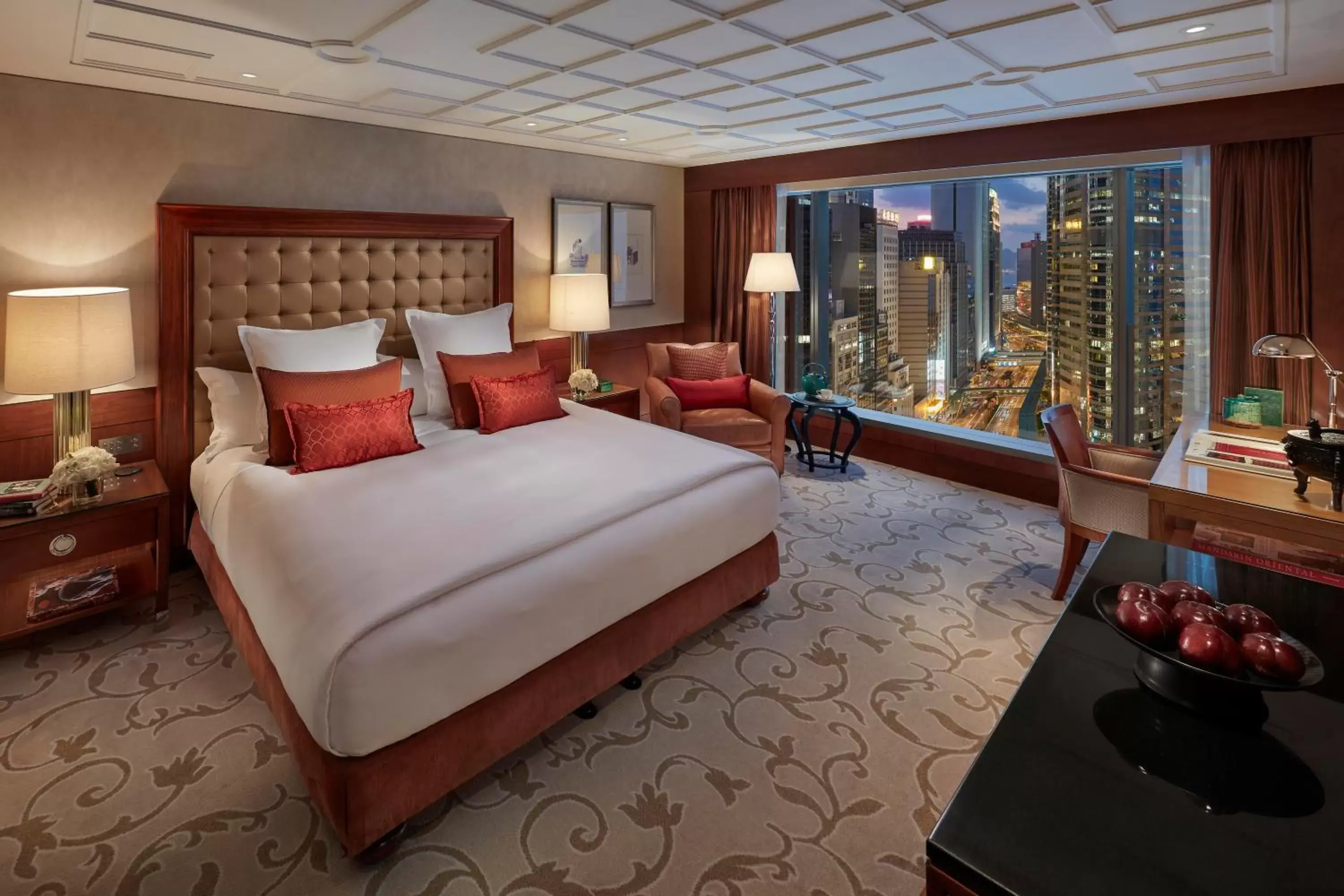 Bedroom in Mandarin Oriental Hong Kong