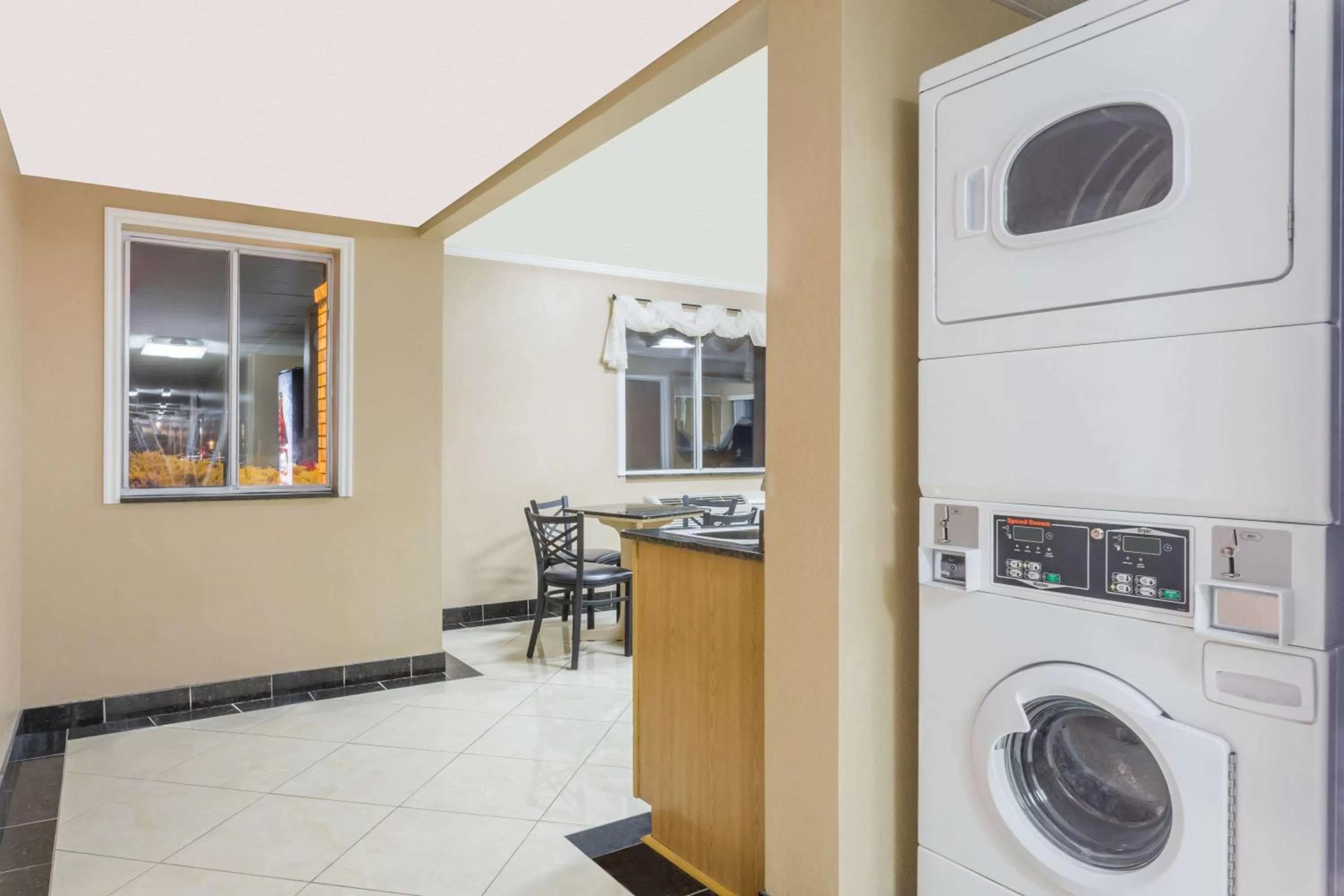 On site in Super 8 by Wyndham Nephi