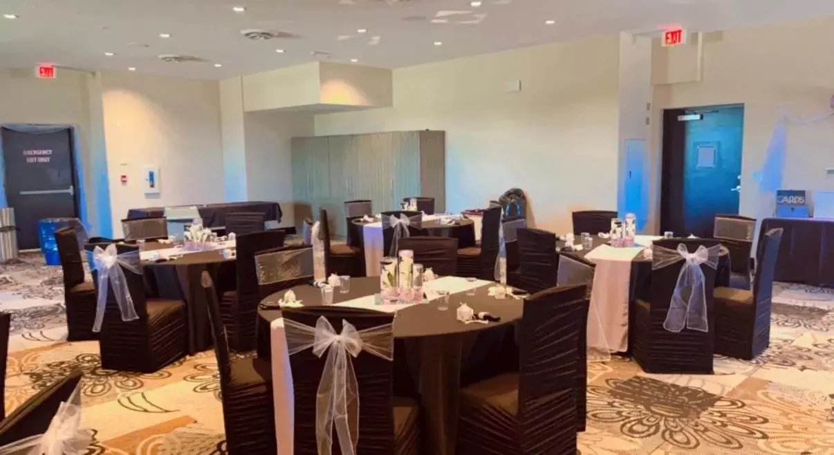 Banquet/Function facilities, Restaurant/Places to Eat in Southfort Inn