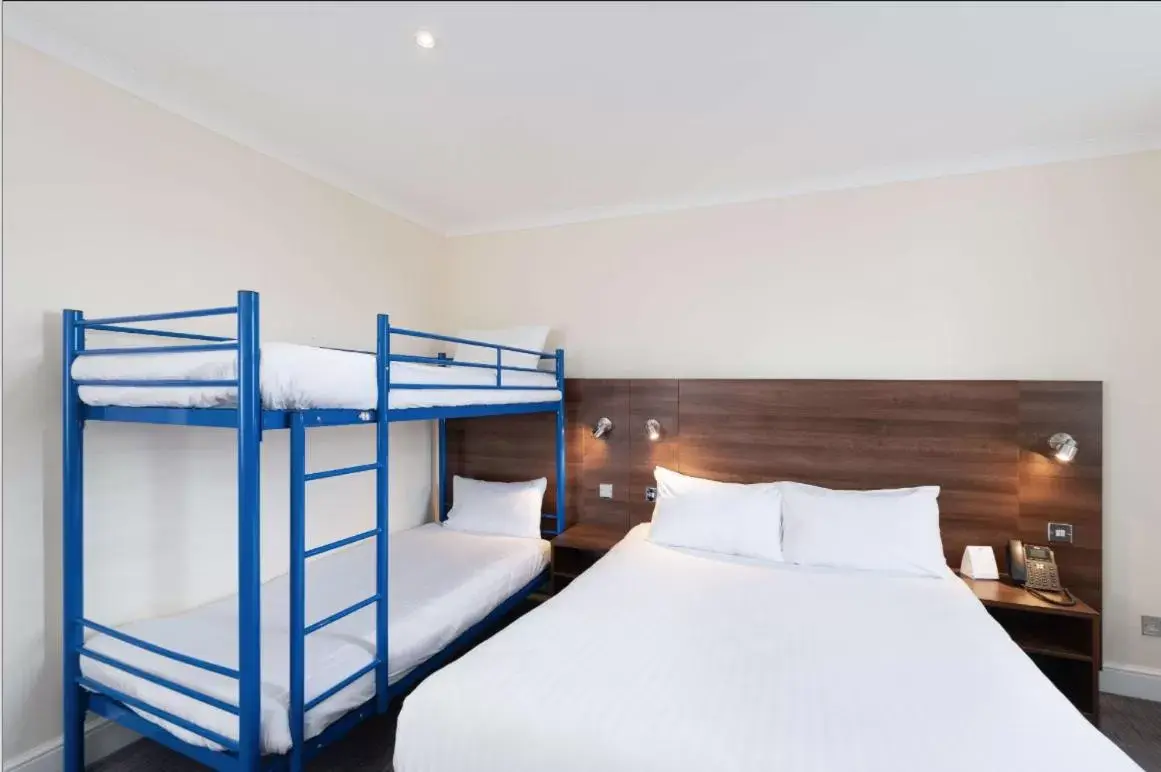 Bedroom in Best Western Carlton Hotel