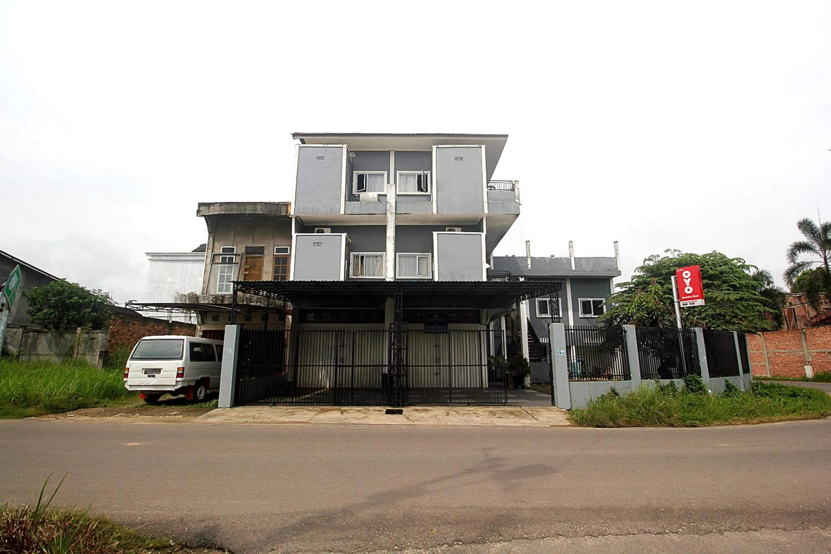 Property building in Hotel O Jasmine Kost Syariah