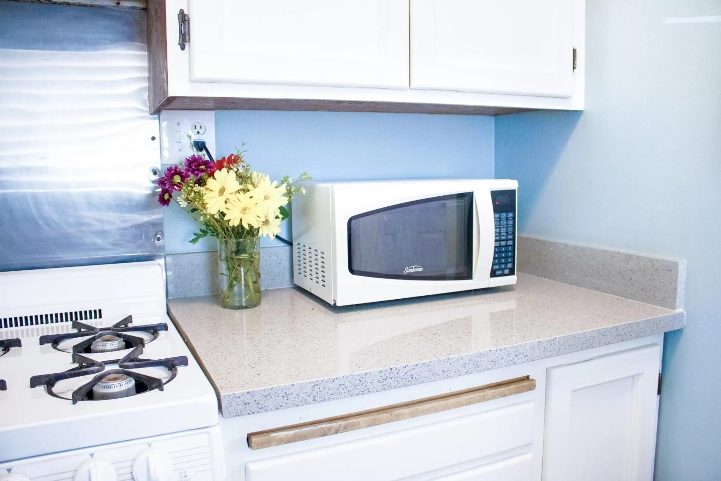 Kitchen or kitchenette in Ocean Echo Inn & Beach Cottages