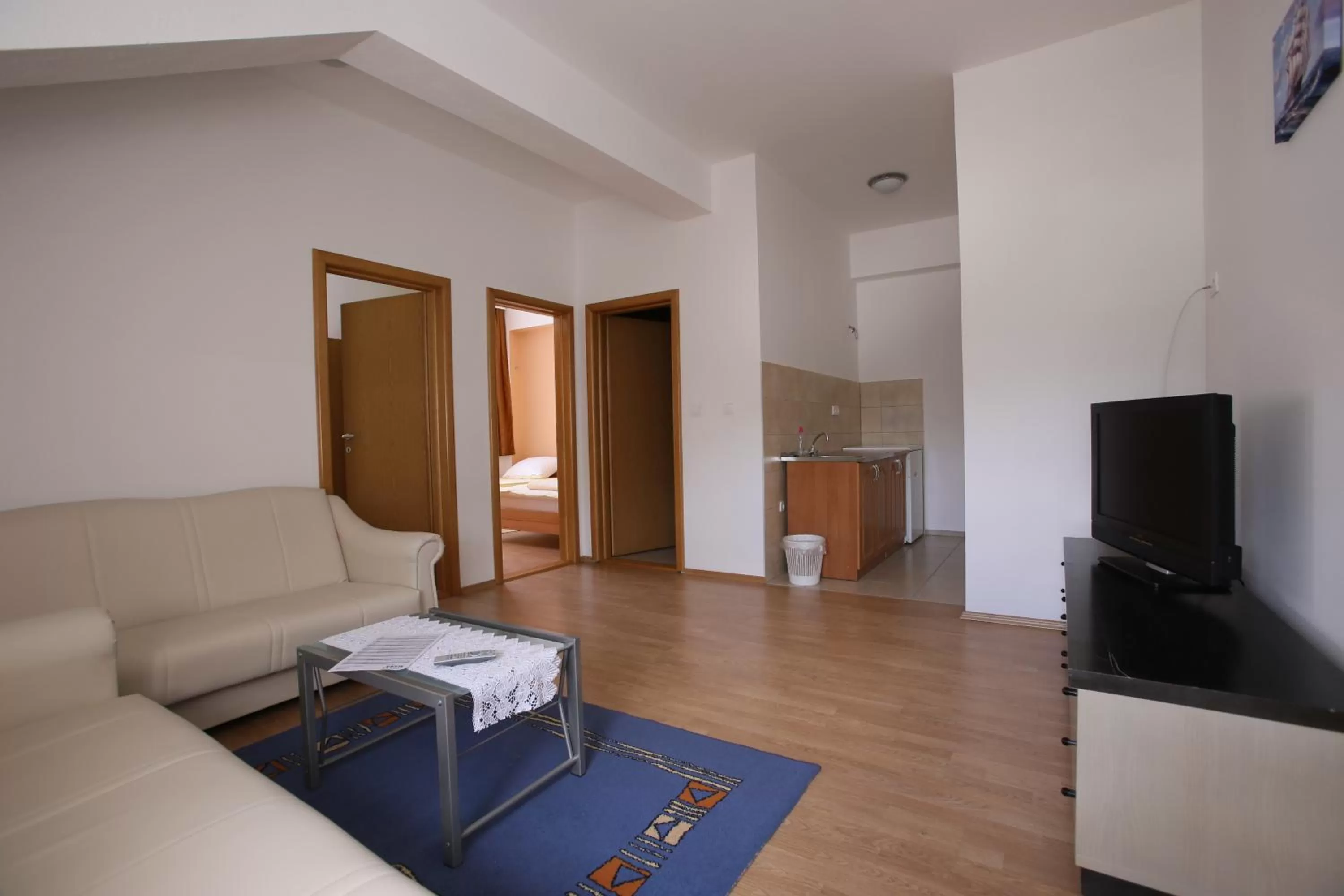 Seating area in Motel Maks