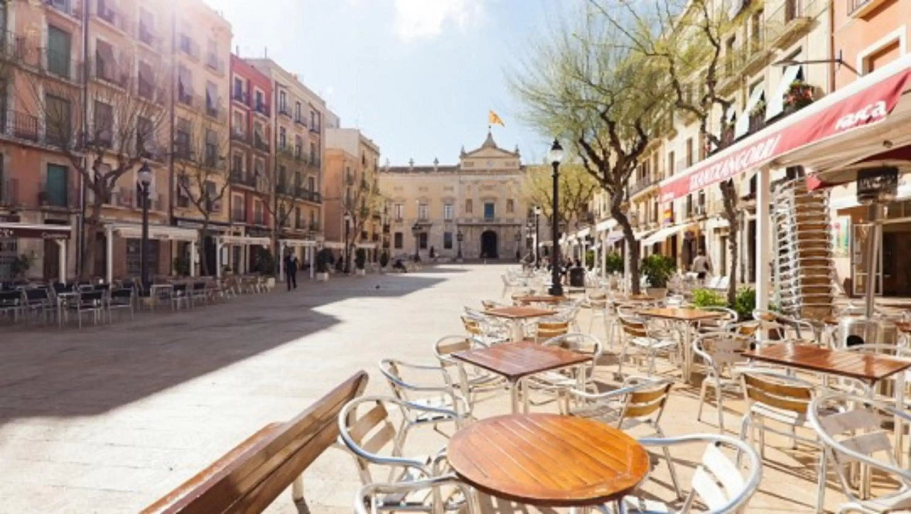 Restaurant/places to eat in Plaça De La Font