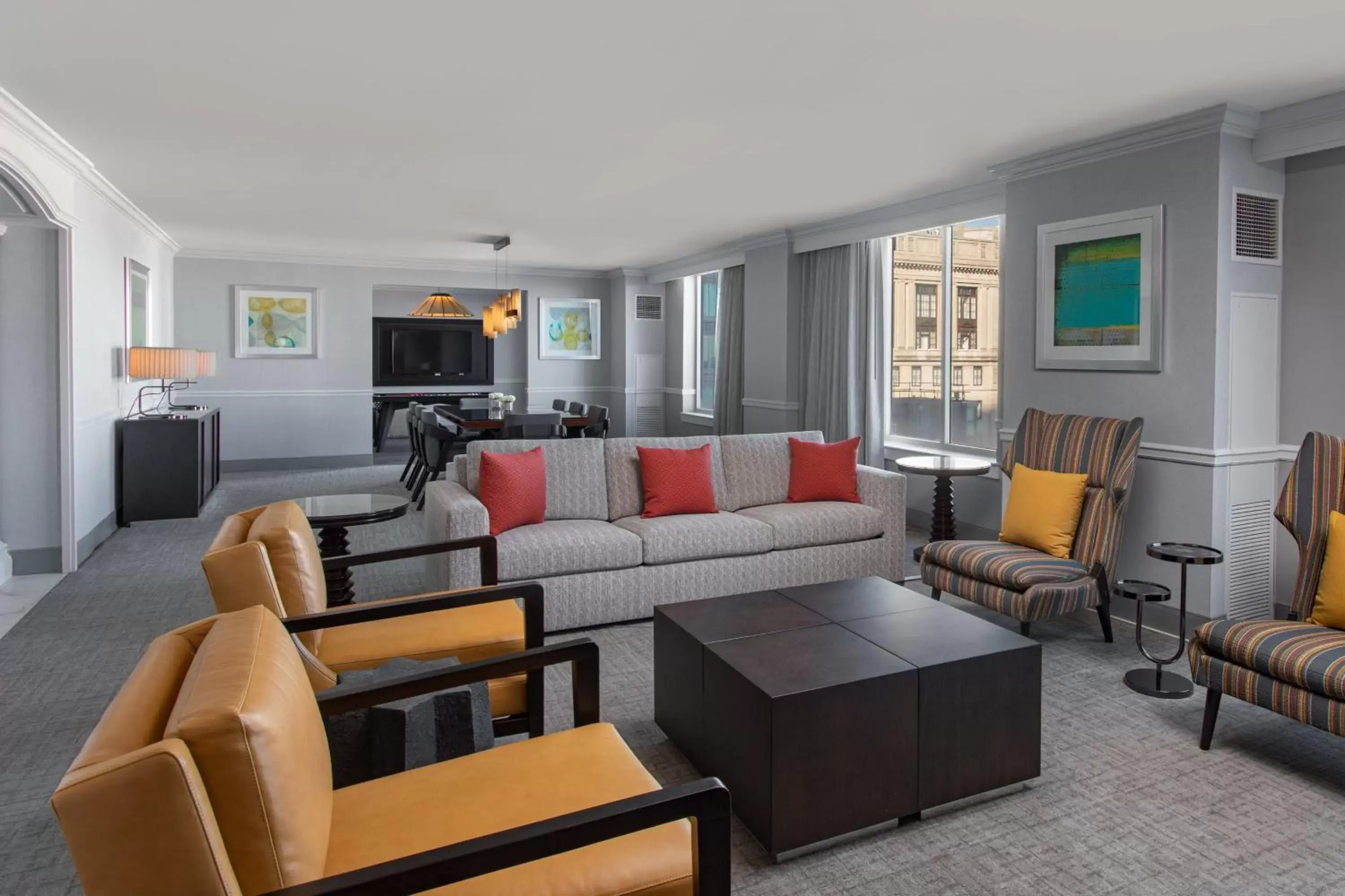 Living room, Seating Area in Philadelphia Marriott Downtown