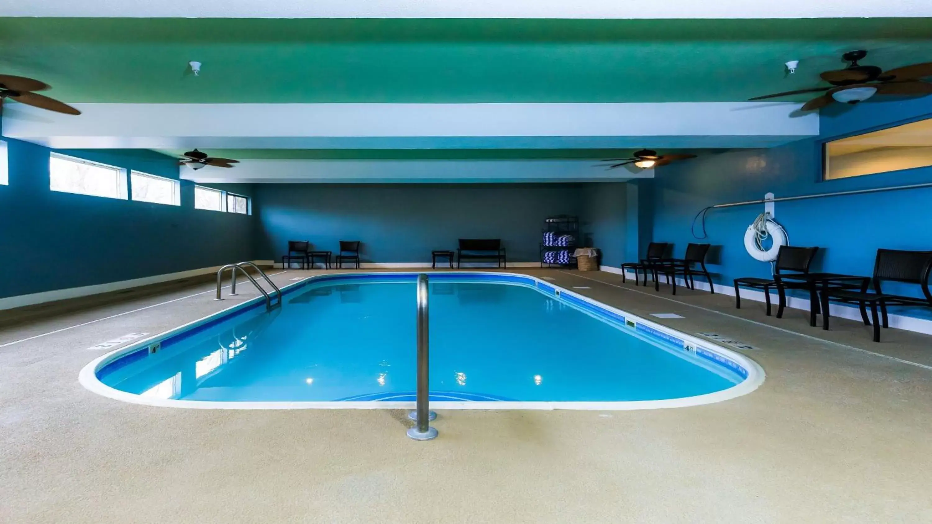 Swimming Pool in Holiday Inn Express Osage Beach - Lake of the Ozarks, an IHG Hotel