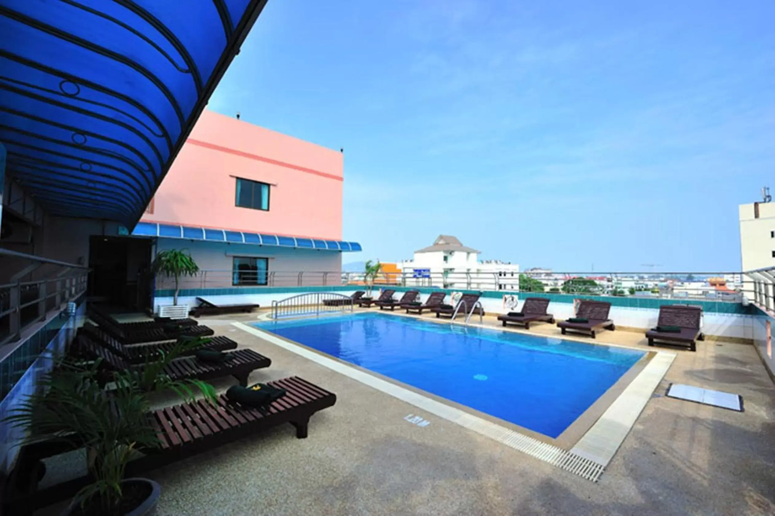 Balcony/Terrace, Swimming Pool in Thipurai City Hotel
