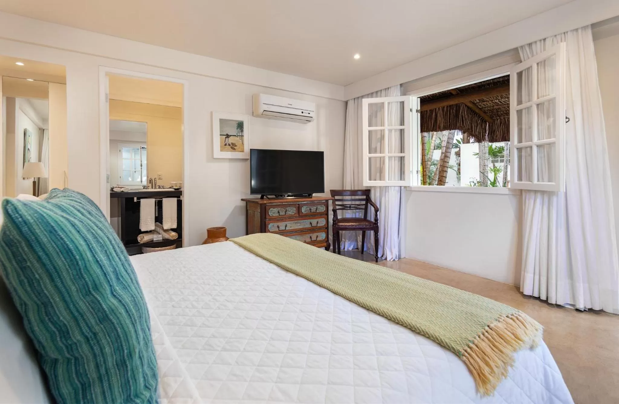 Bed in Abracadabra Boutique Hotel