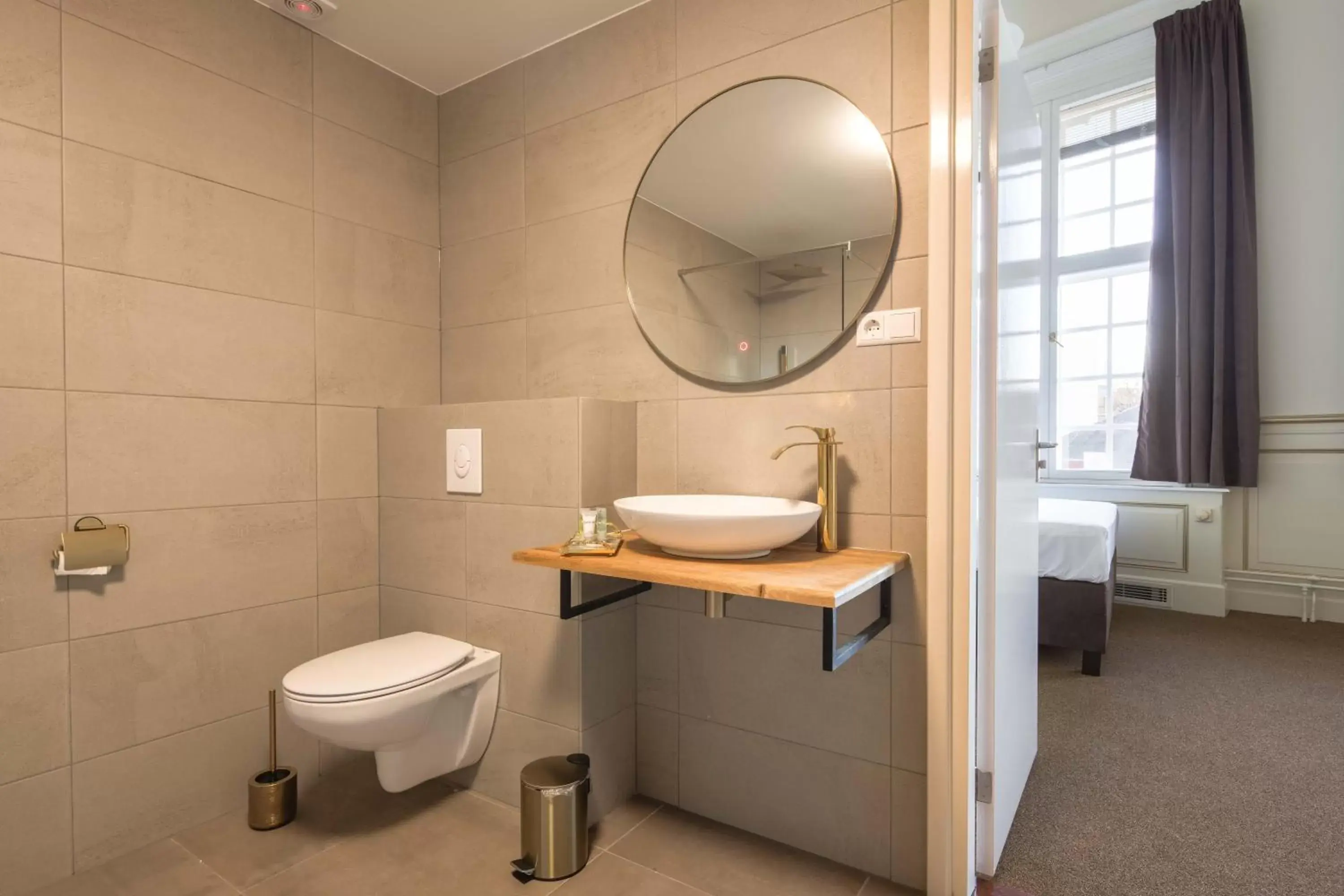 Bathroom in The Velvet Lodge