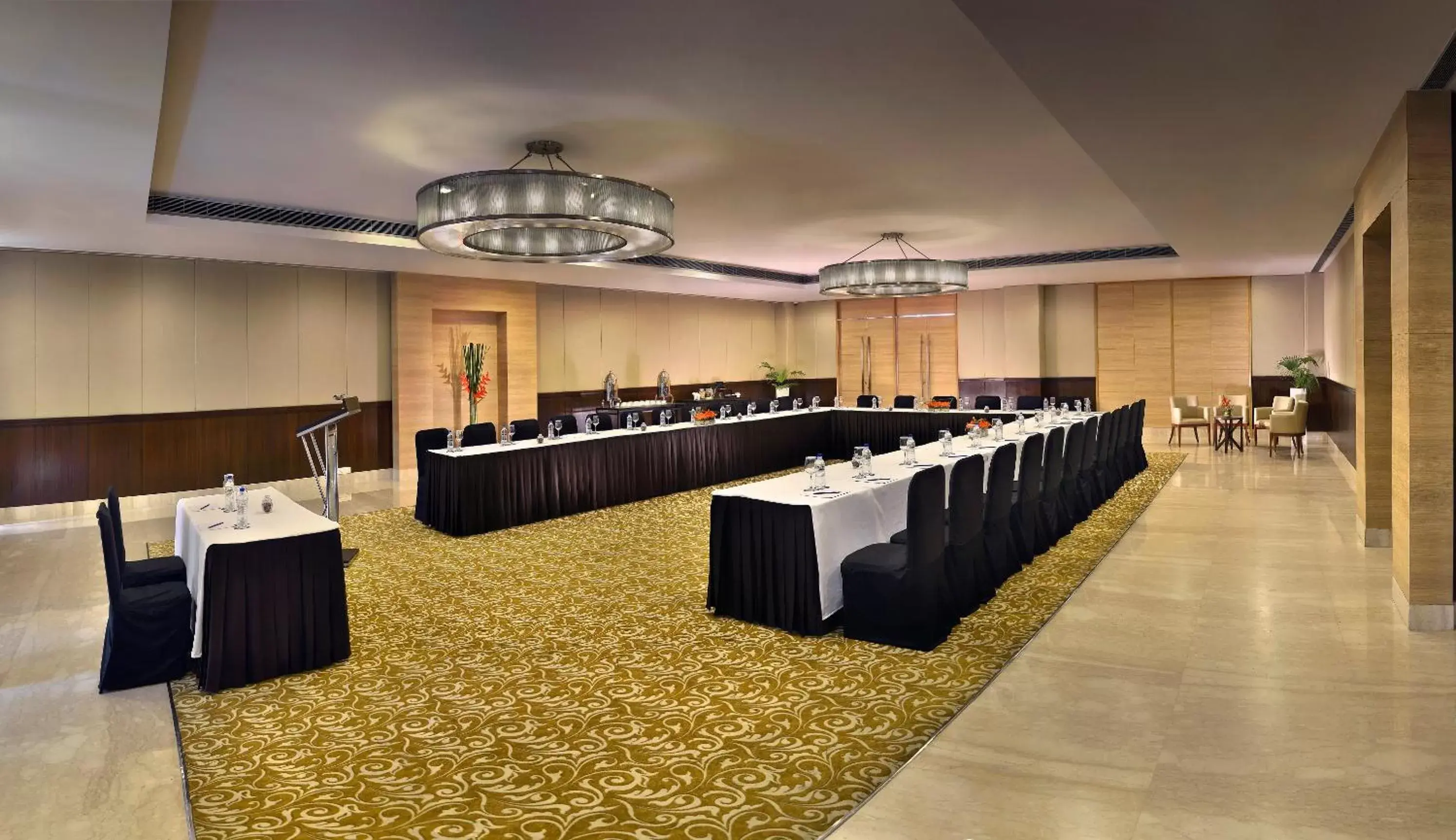 Banquet/Function facilities in Four Points by Sheraton New Delhi, Airport Highway