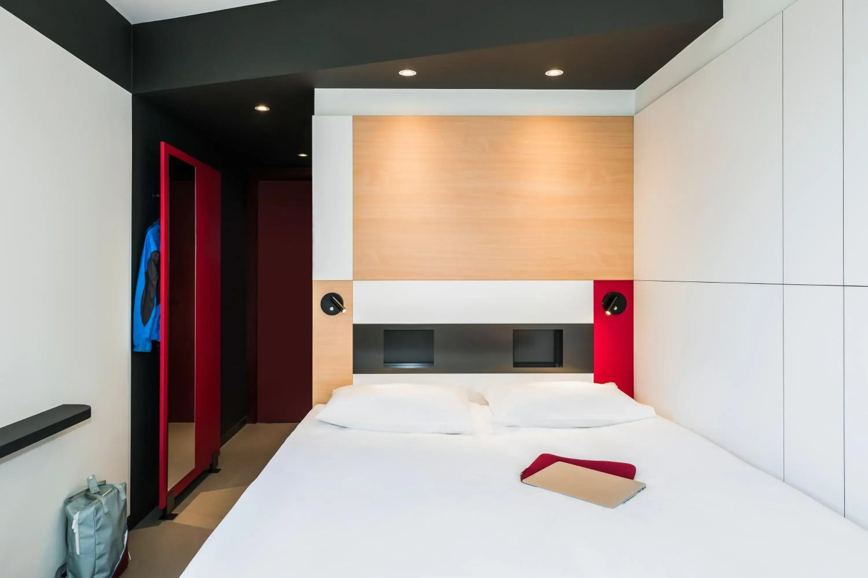 Spring, Bed in ibis Budget Knokke Spring, Bed in ibis Budget Knokke