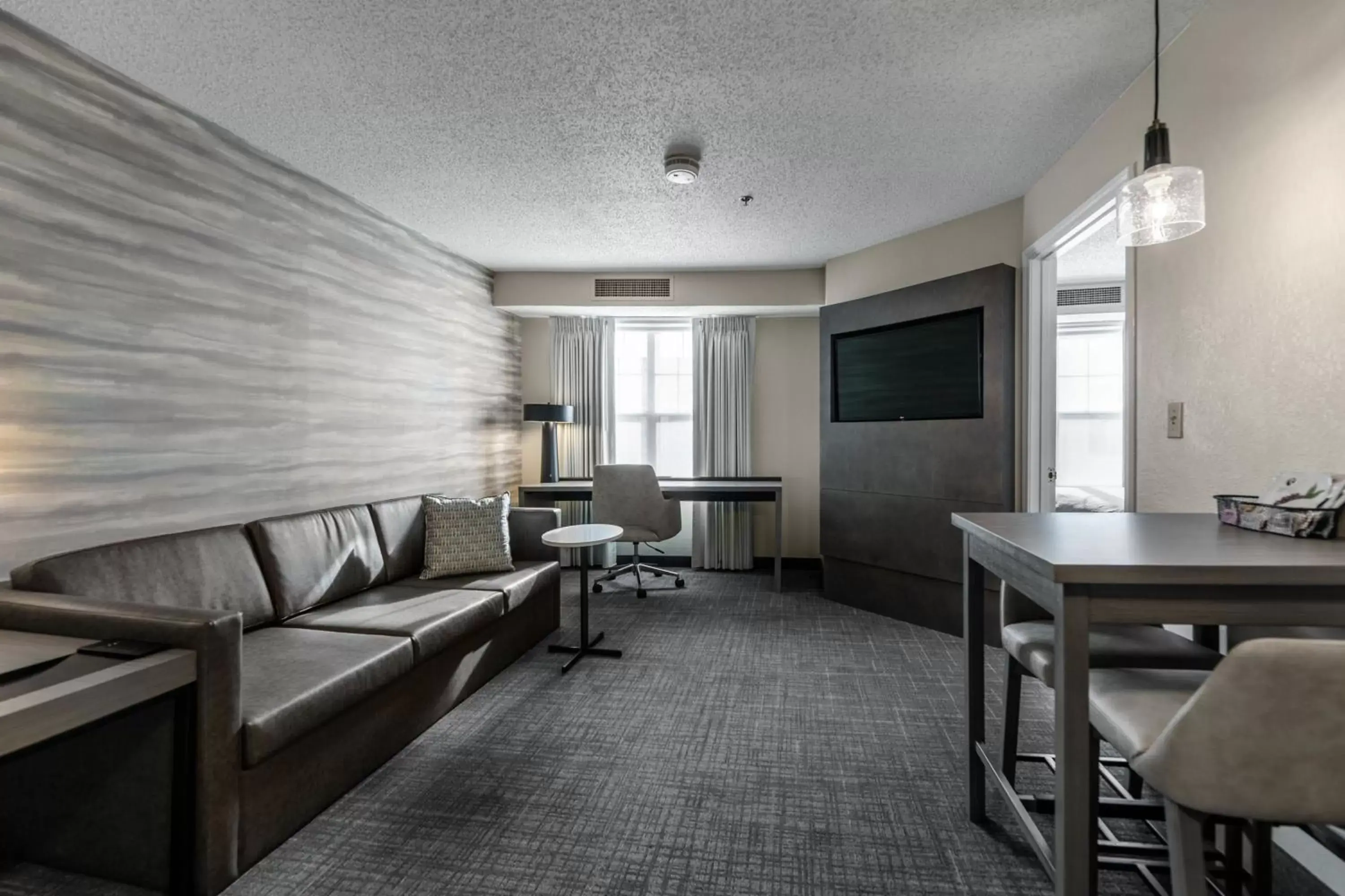 Living room, Seating Area in Residence Inn Columbus Easton