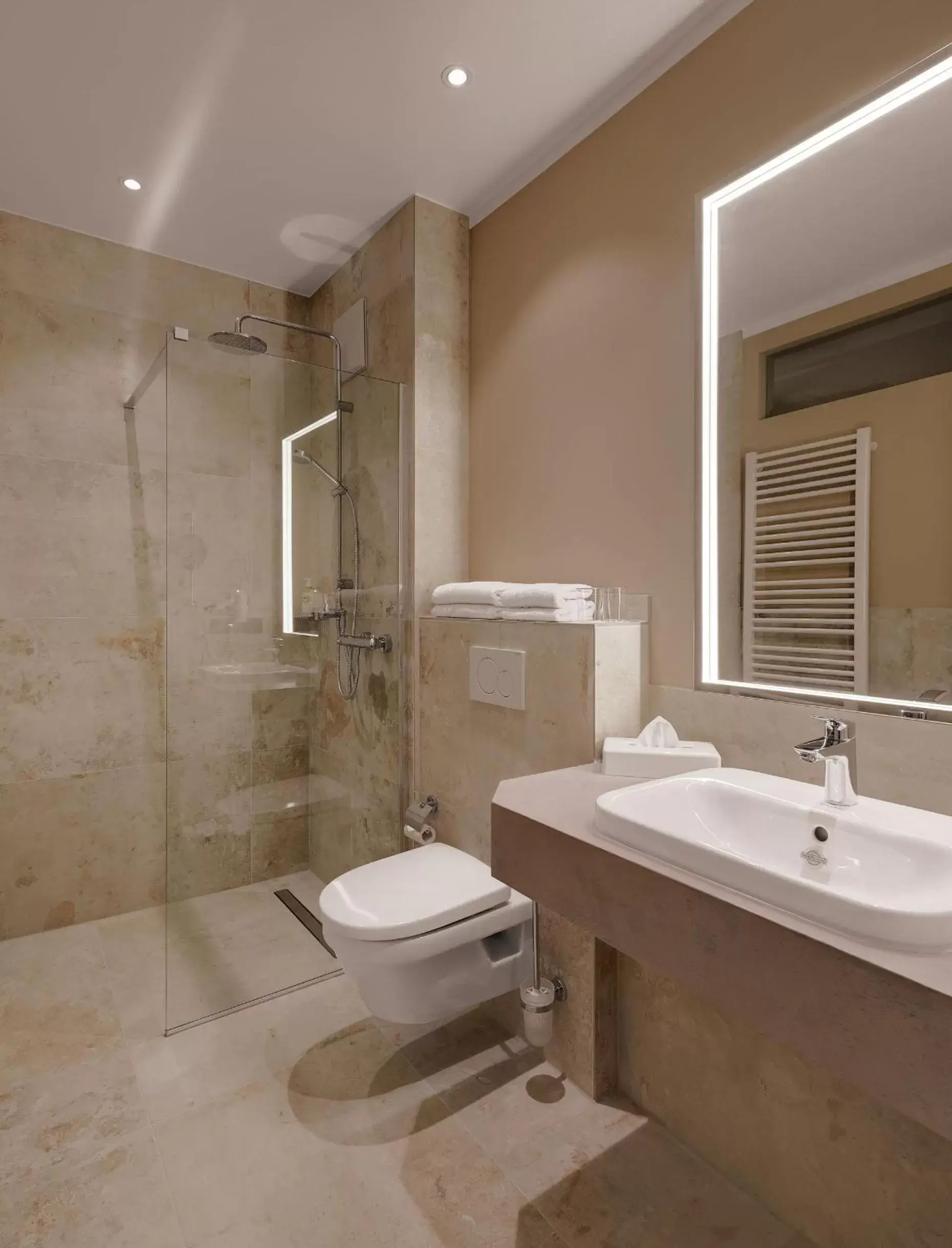 Bathroom in Hotel Villa Toskana