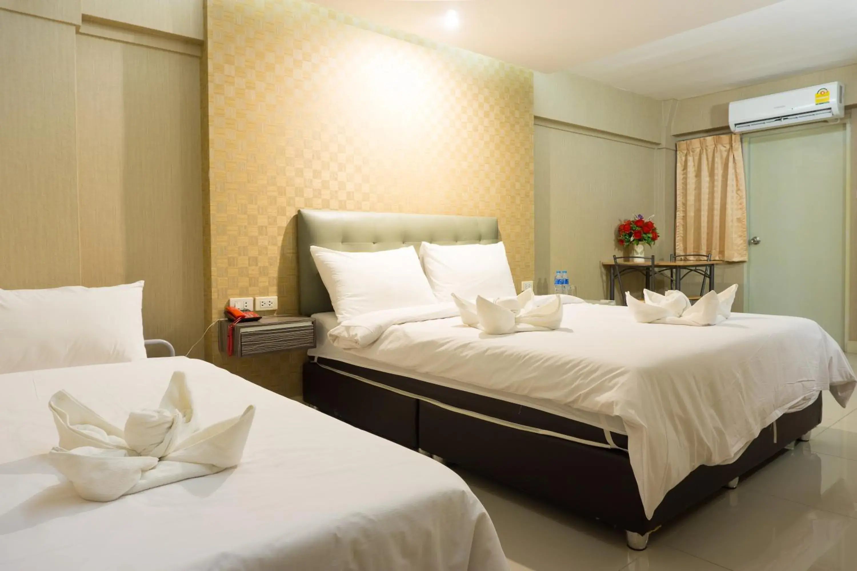 Meals, Bed in NRC Residence Meals, Bed in NRC Residence