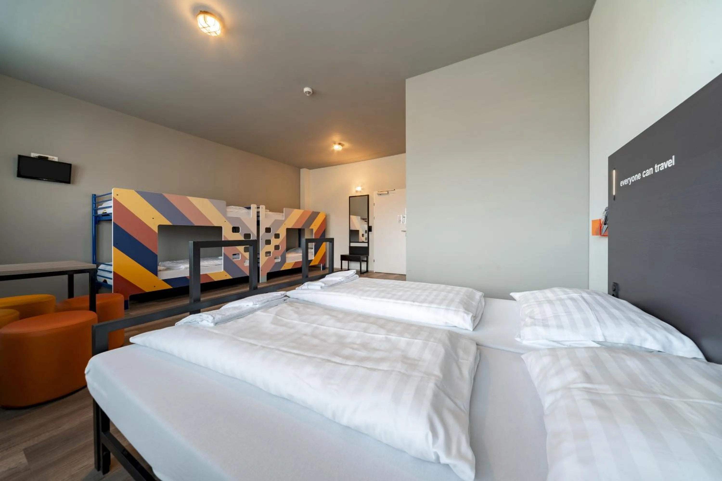 TV and multimedia, Bed in a&o Graz Hauptbahnhof