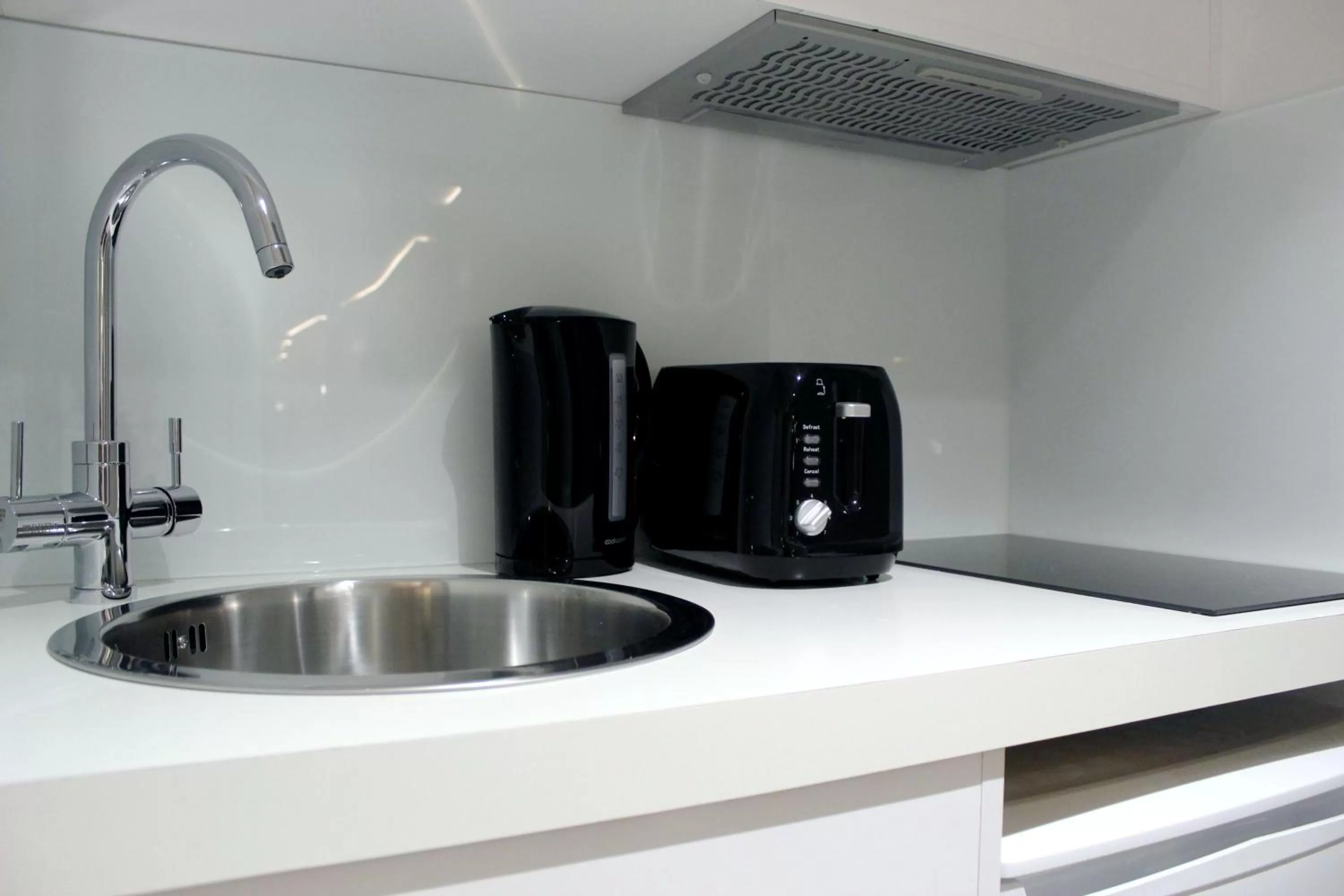 Kitchen or kitchenette in NOX Waterloo