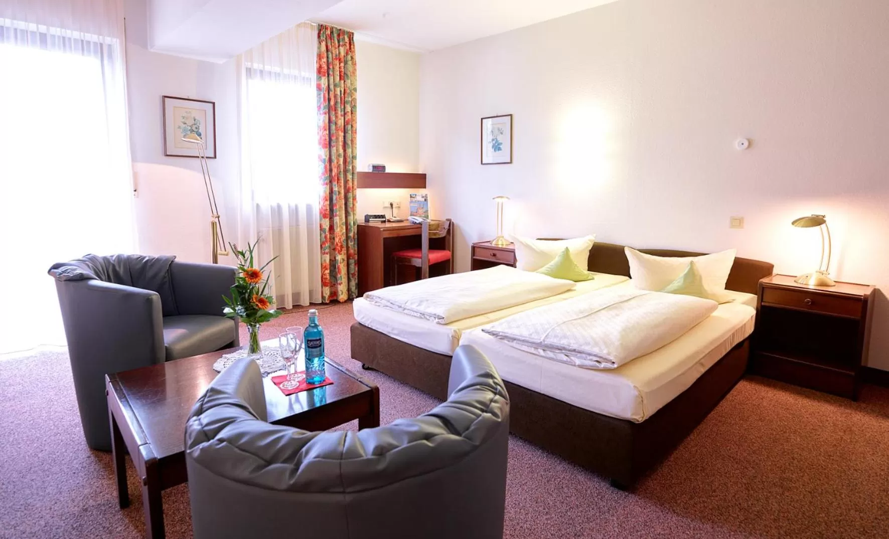 Photo of the whole room, Bed in Hotel Merian Rothenburg