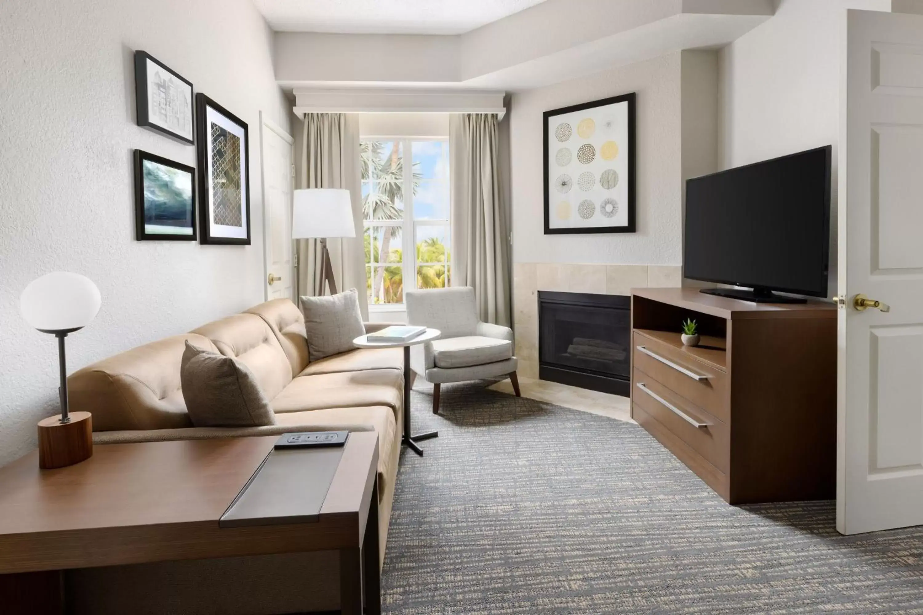 Bedroom, Seating Area in Residence Inn West Palm Beach