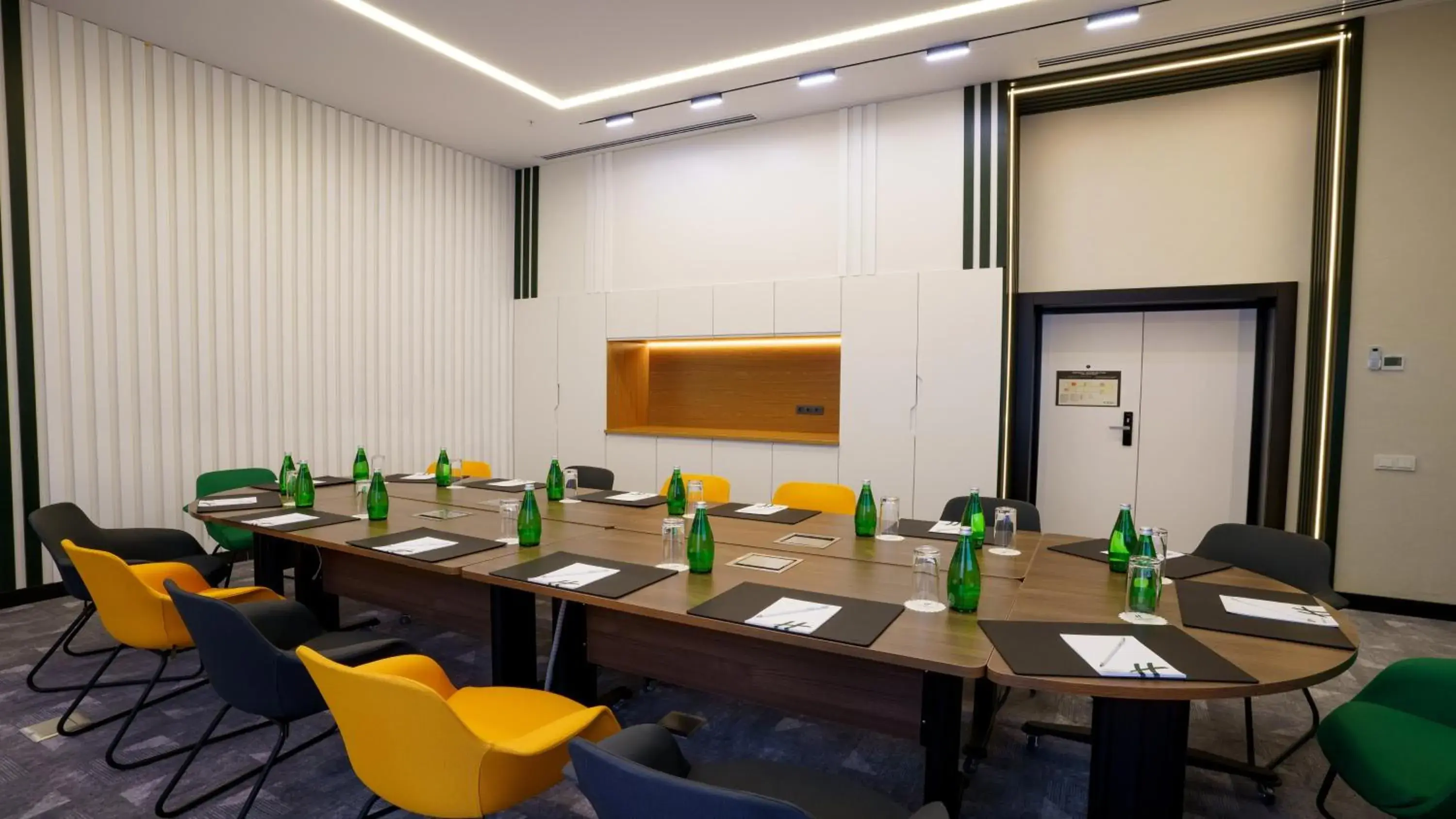 Meeting/conference room in Holiday Inn Tashkent City, an IHG Hotel