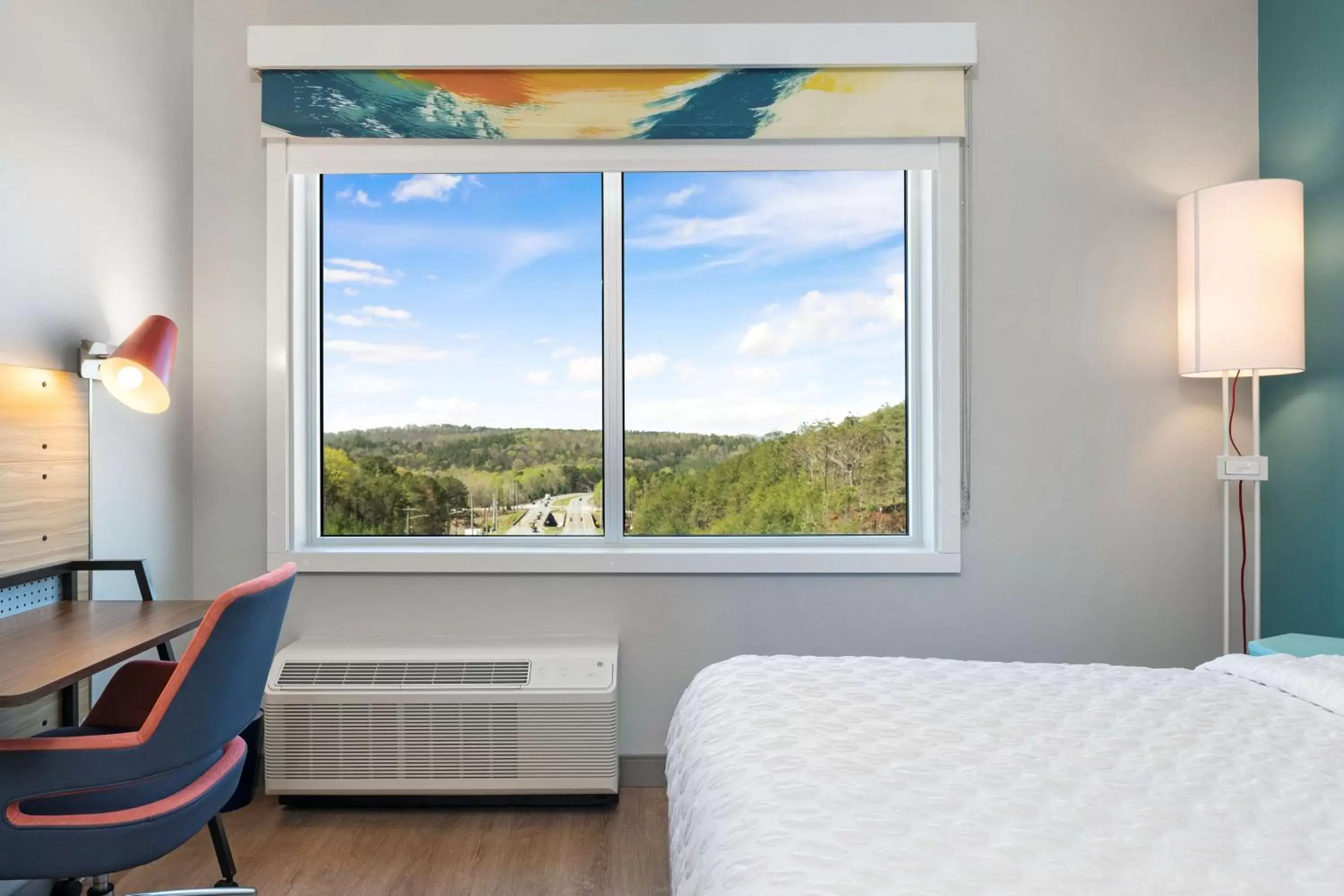 Bedroom, Mountain View in Tru By Hilton Cartersville, Ga