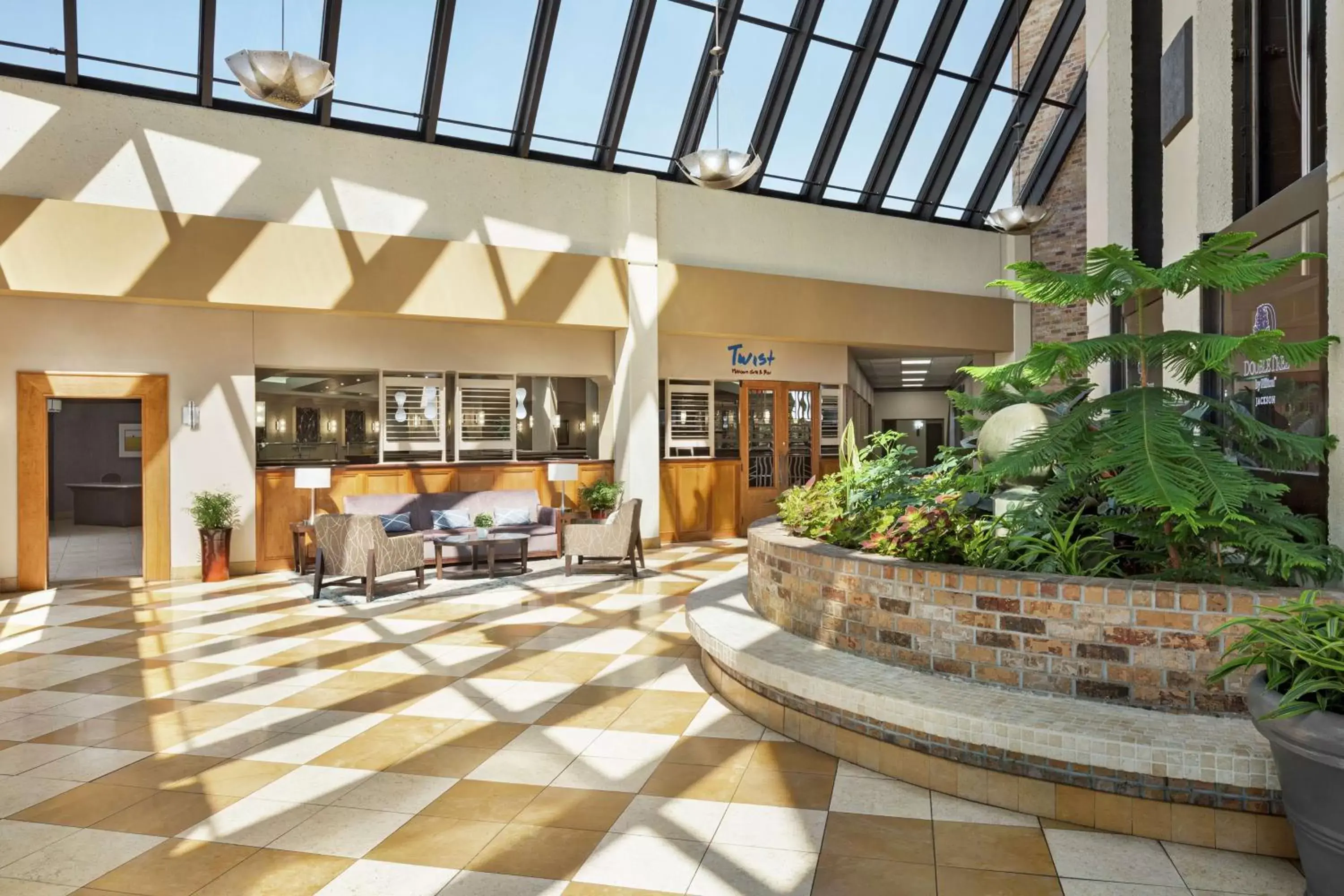 Lobby or reception in DoubleTree by Hilton Jackson
