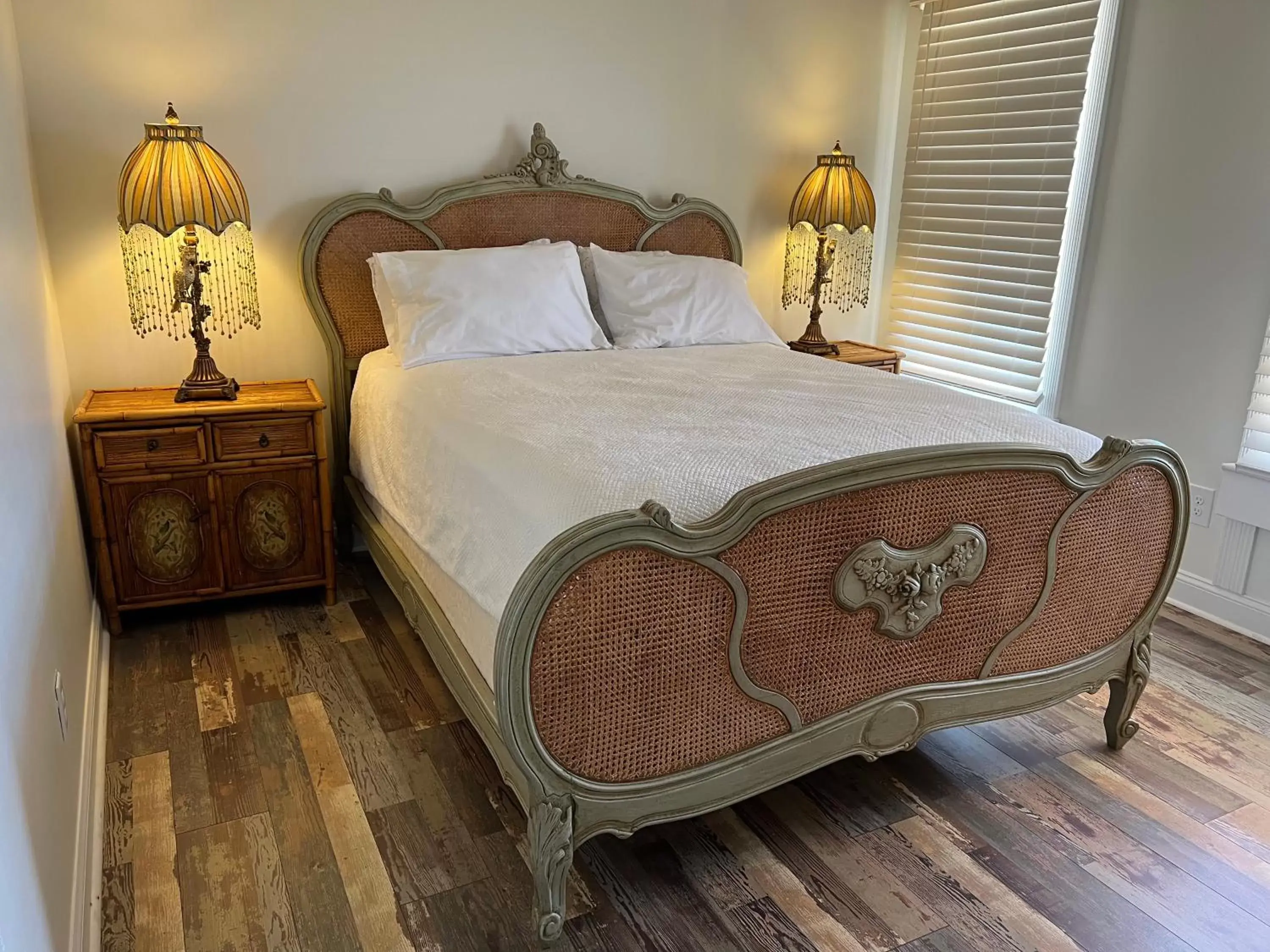 Bedroom, Bed in Elaine's Cape May Boutique Hotel