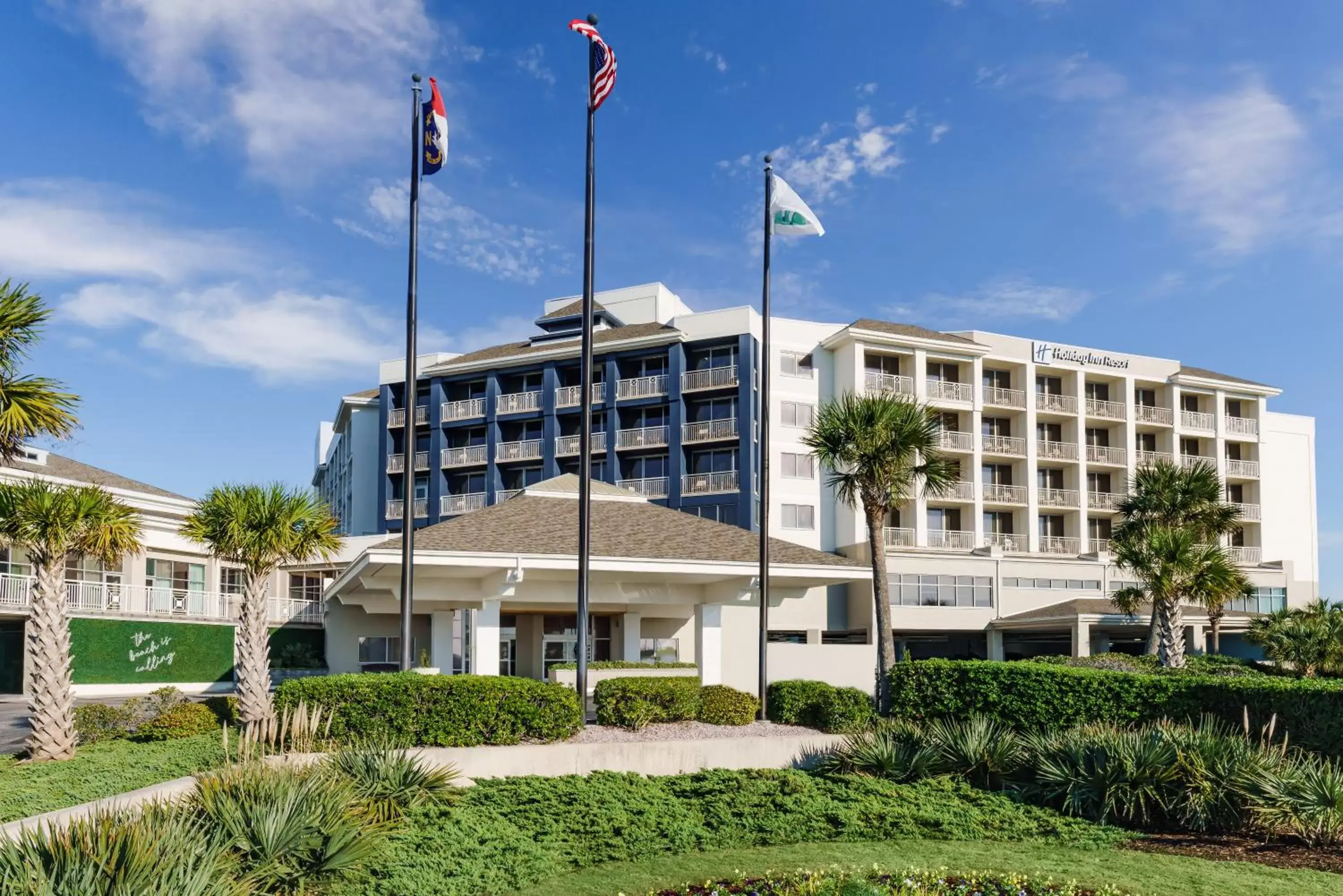 Property Building in Holiday Inn Resort Lumina on Wrightsville Beach, an IHG Hotel