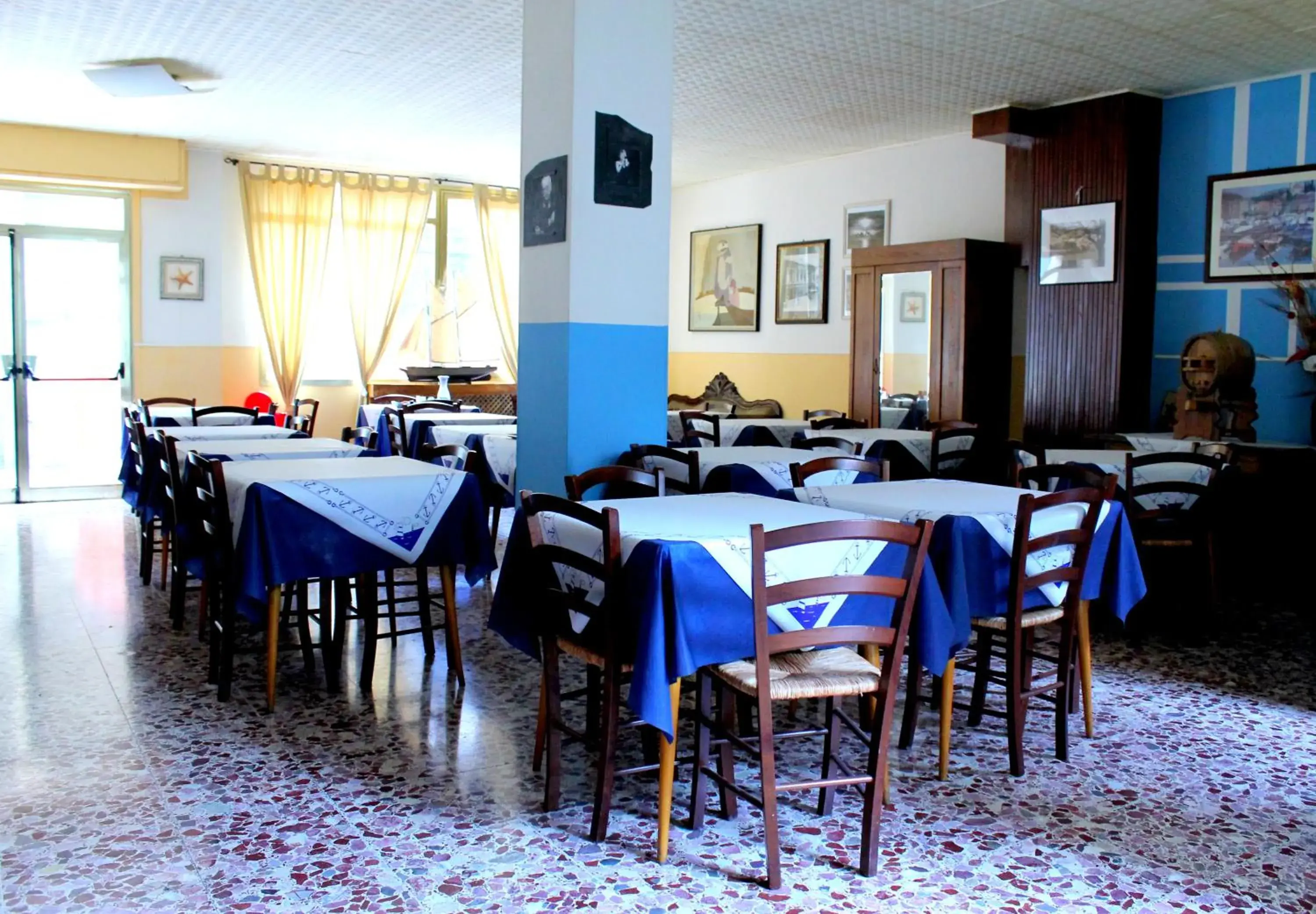 Restaurant/Places to Eat in Albergo Nella