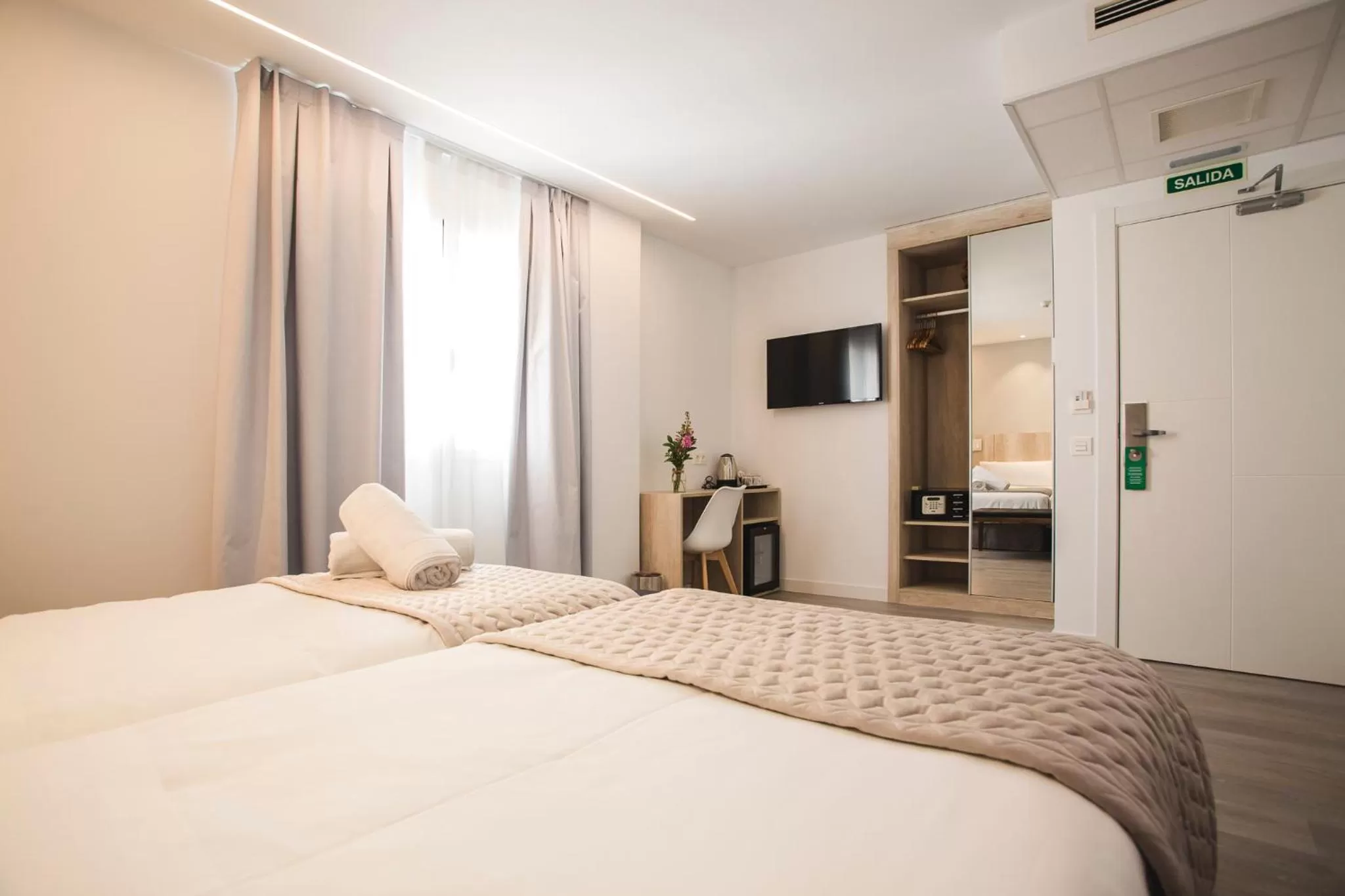 Bedroom, Bed in DWO Ábaster