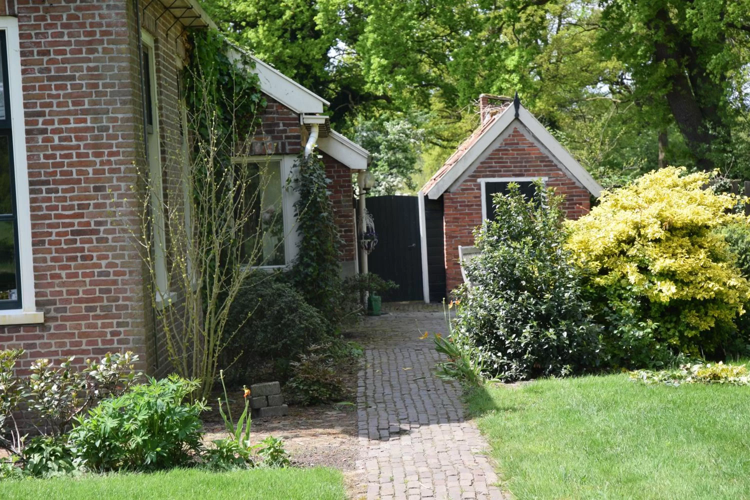 Facade/entrance in De Hiddinghhoeve