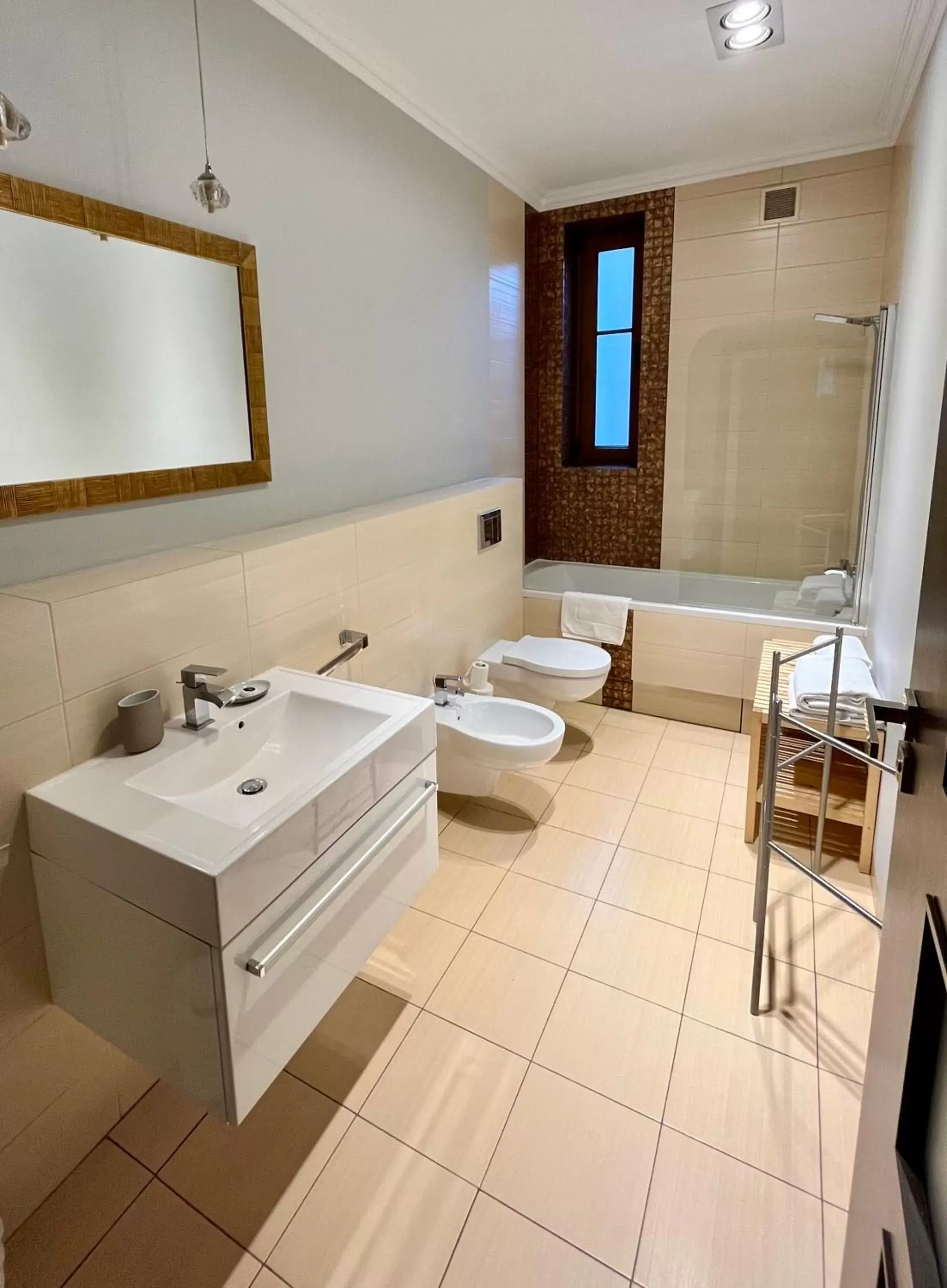 Toilet, Bathroom in Liv'Inn Aparthotel