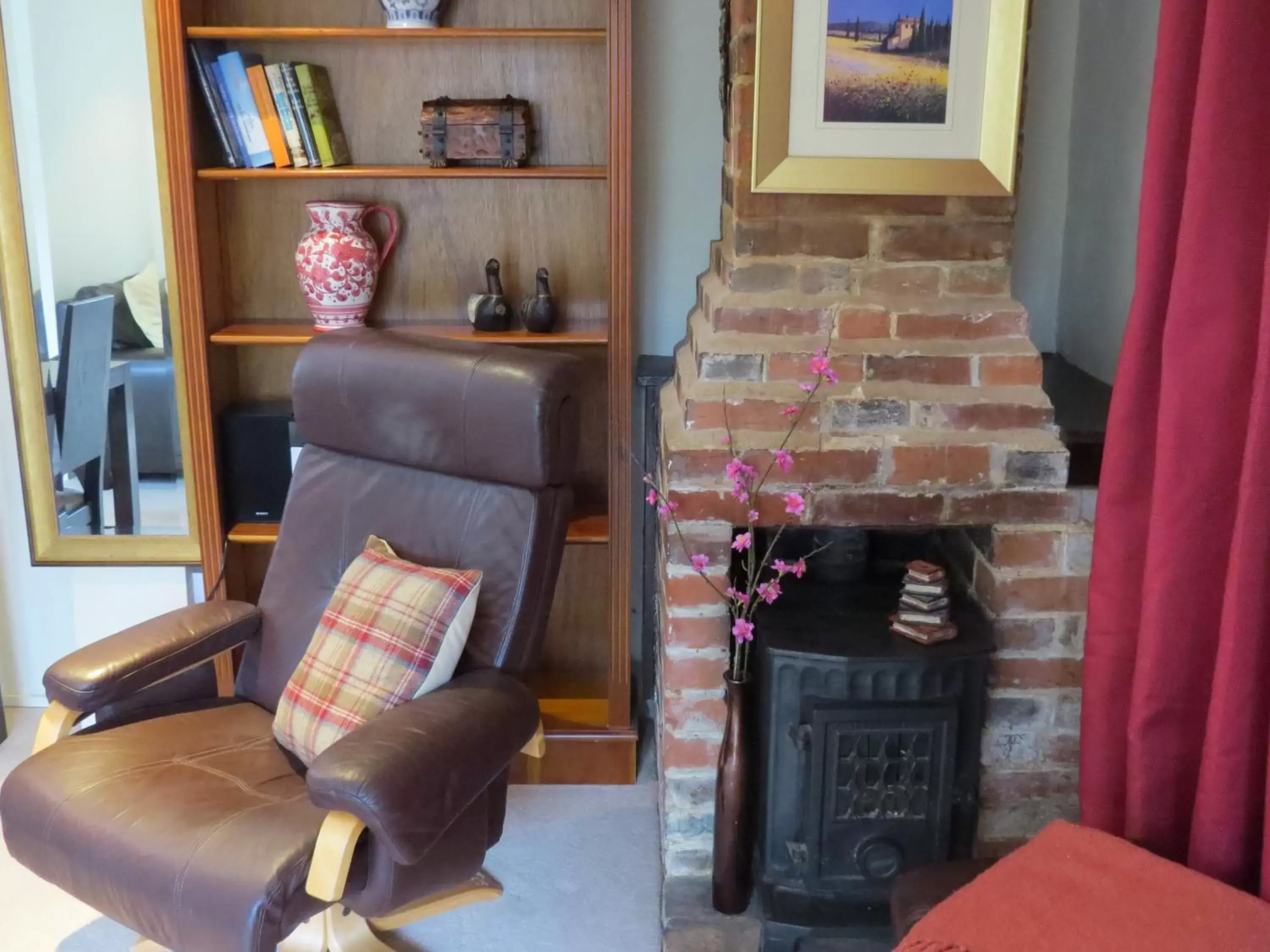 Seating Area in The Greyhound - Historic former Inn