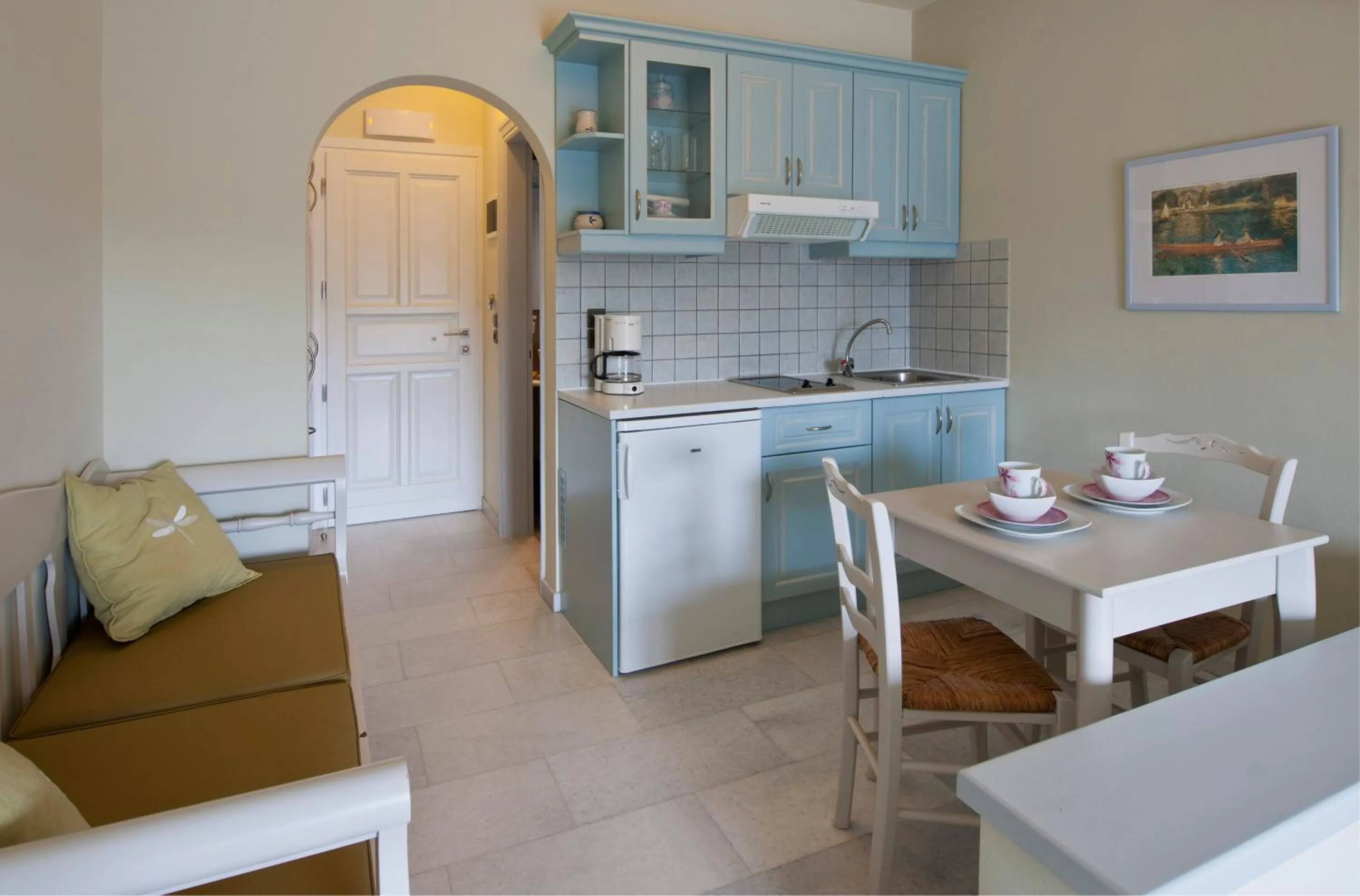 Kitchen or kitchenette in Ammos Naxos Exclusive Apartments & Studios
