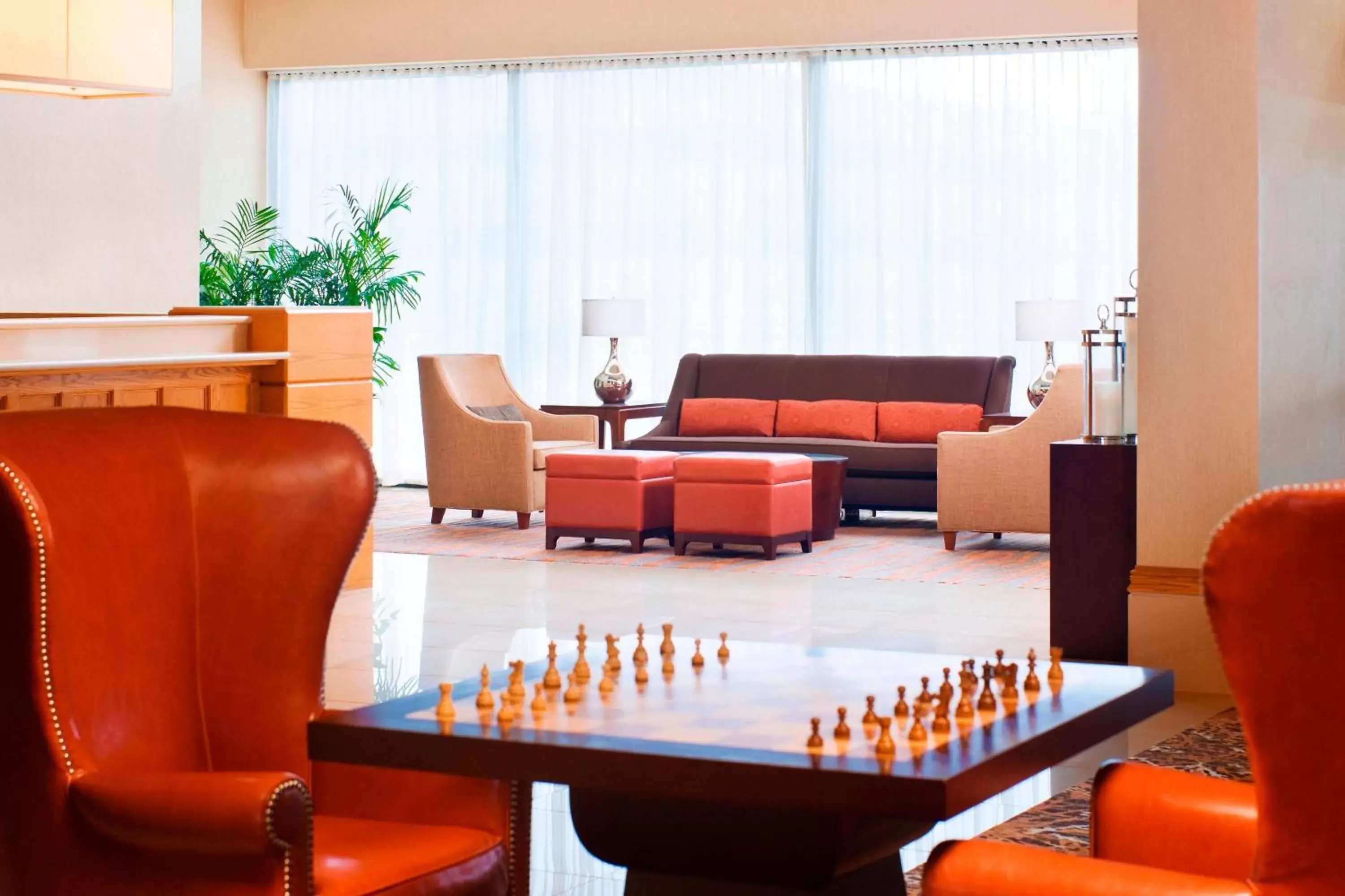 Lobby or reception, Seating Area in Sheraton Hartford Hotel at Bradley Airport