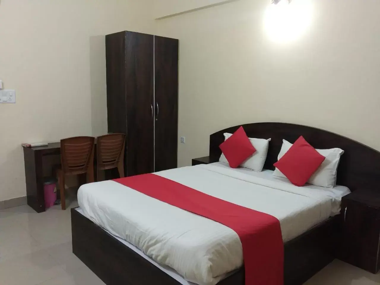 Bedroom, Bed in STAYMAKER Srinivasa Residency