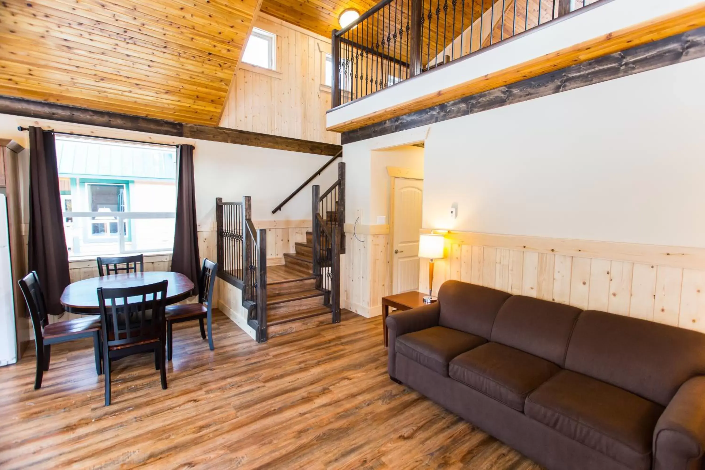 Living room, Seating Area in Manning Park Resort