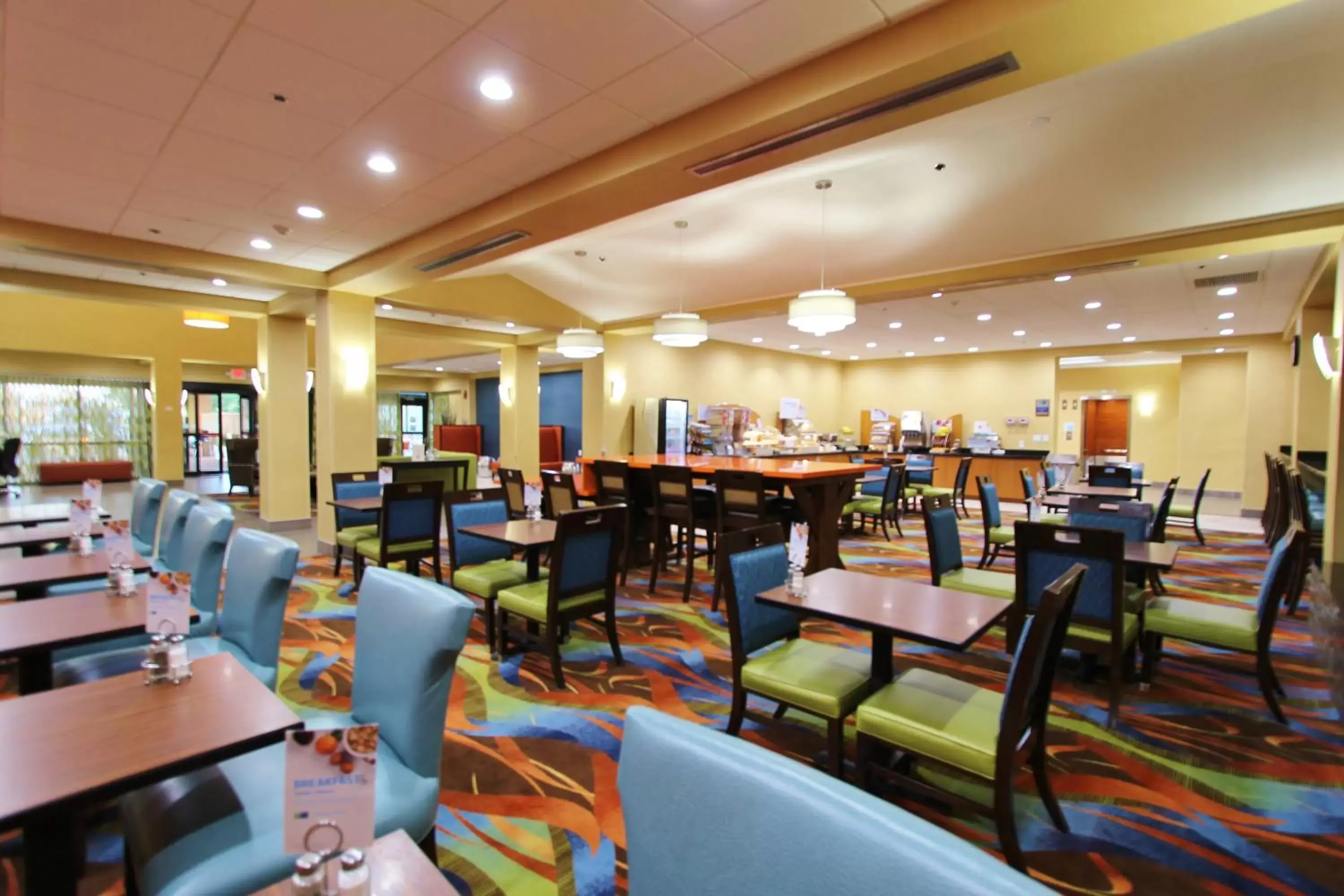 Breakfast, Restaurant/Places to Eat in Holiday Inn Express Flagstaff, an IHG Hotel
